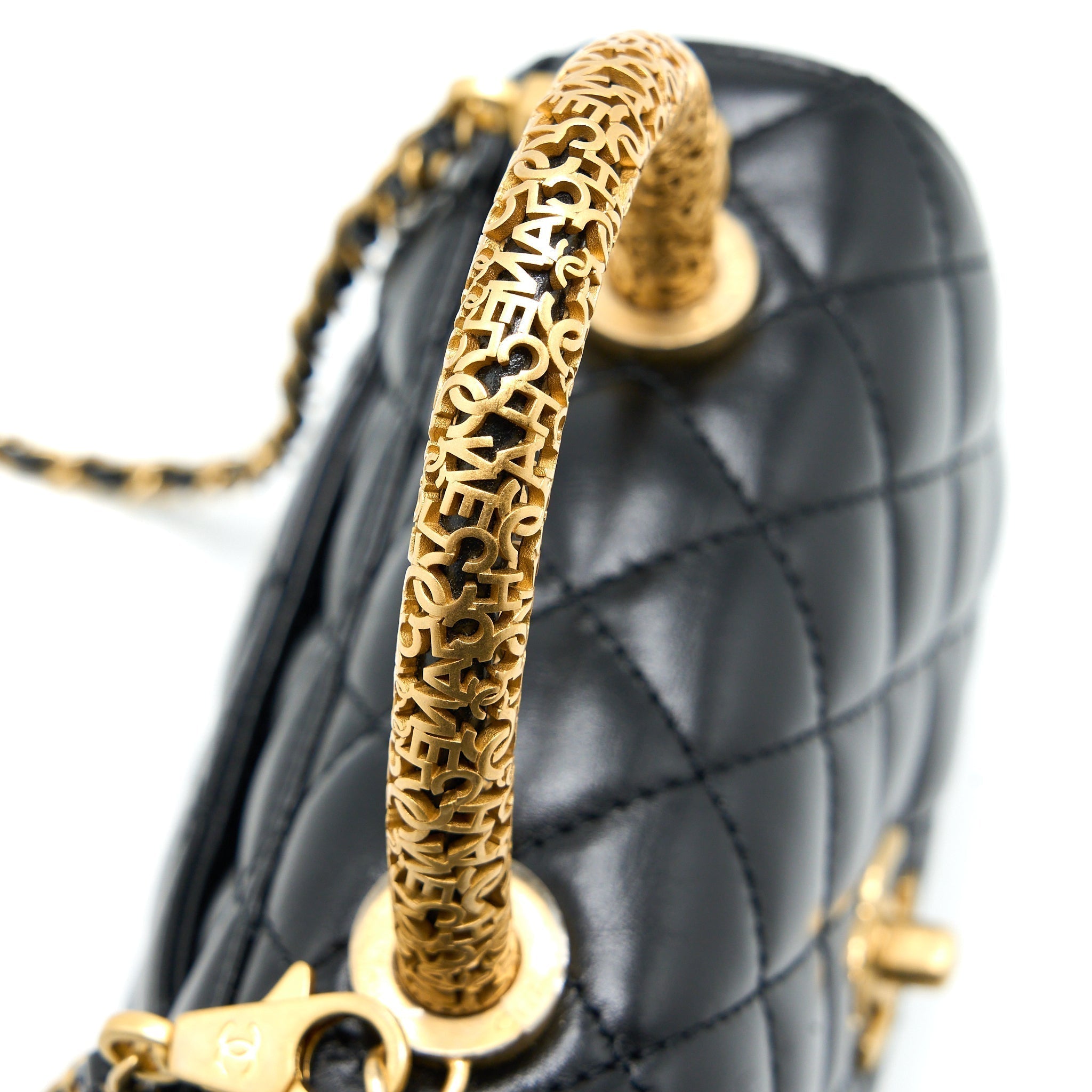 chanel-22a-mini-coco-handle-with-detailed-letter-handle-calfskin-black-ghw-microchip