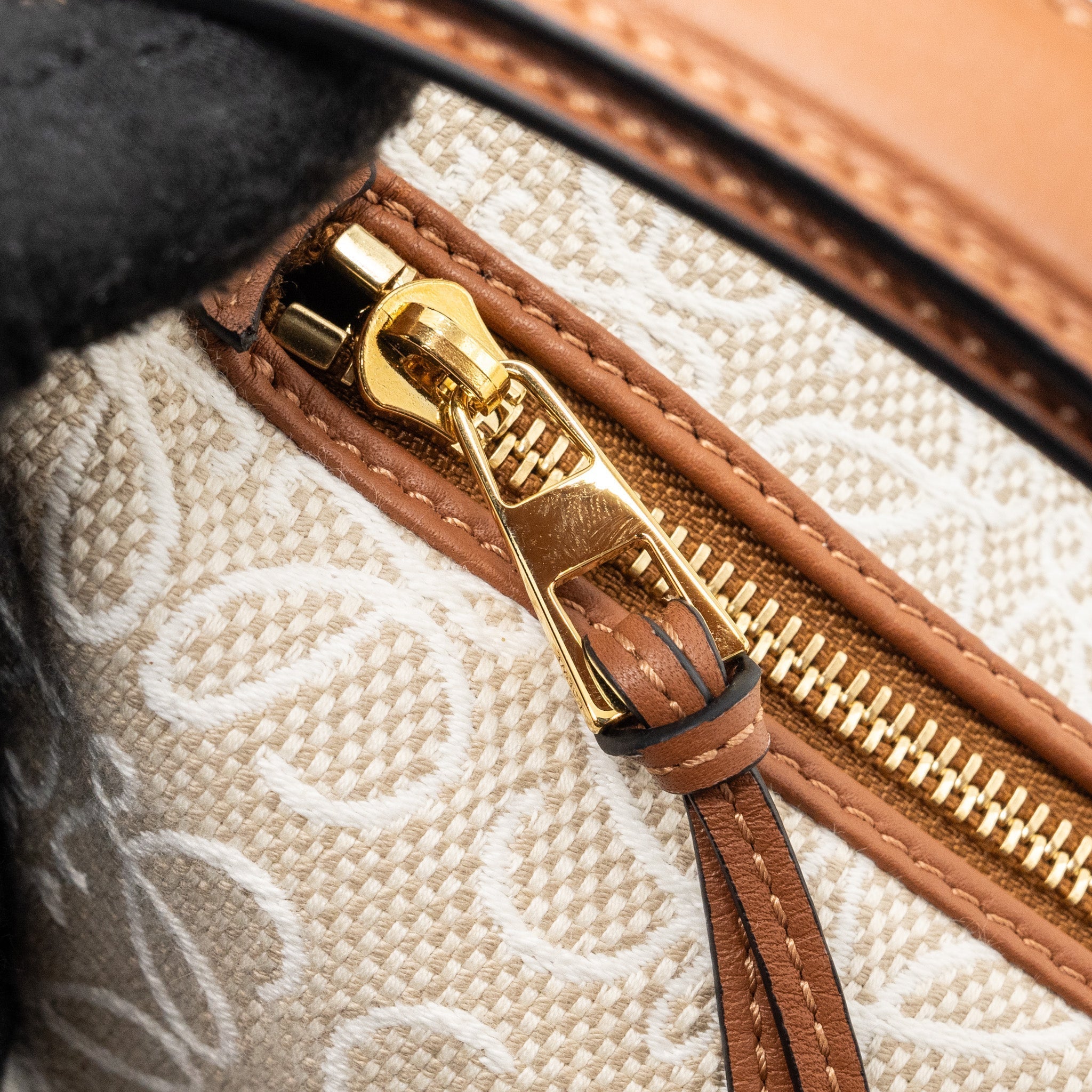 loewe-small-cubi-bag-anagram-jacquard-canvas-calfskin-leather-beige-tan-ghw
