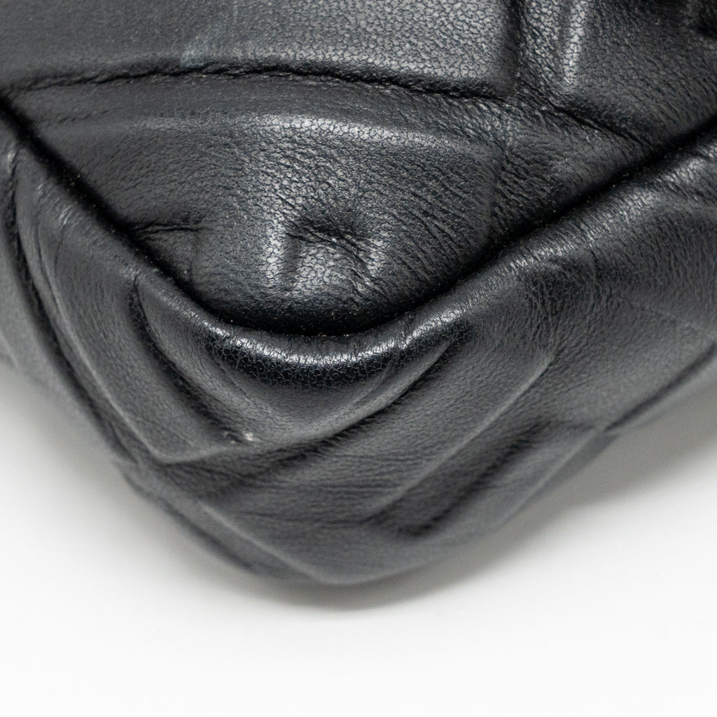 fendi-mini-baguette-bag-ff-motif-lambskin-black-ghw