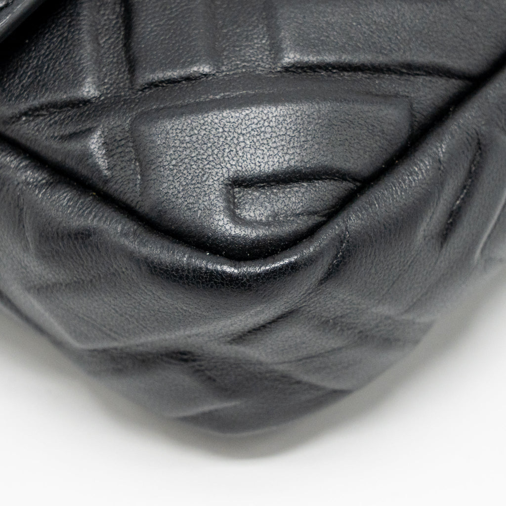 fendi-mini-baguette-bag-ff-motif-lambskin-black-ghw