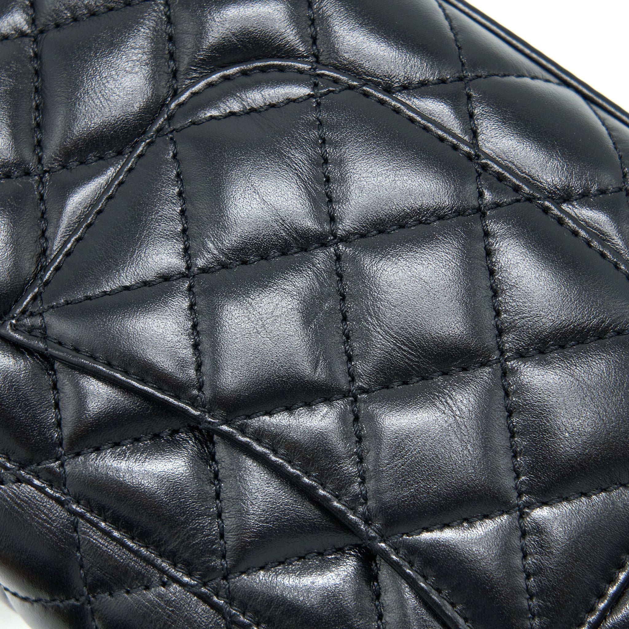 chanel-22a-mini-coco-handle-with-detailed-letter-handle-calfskin-black-ghw-microchip