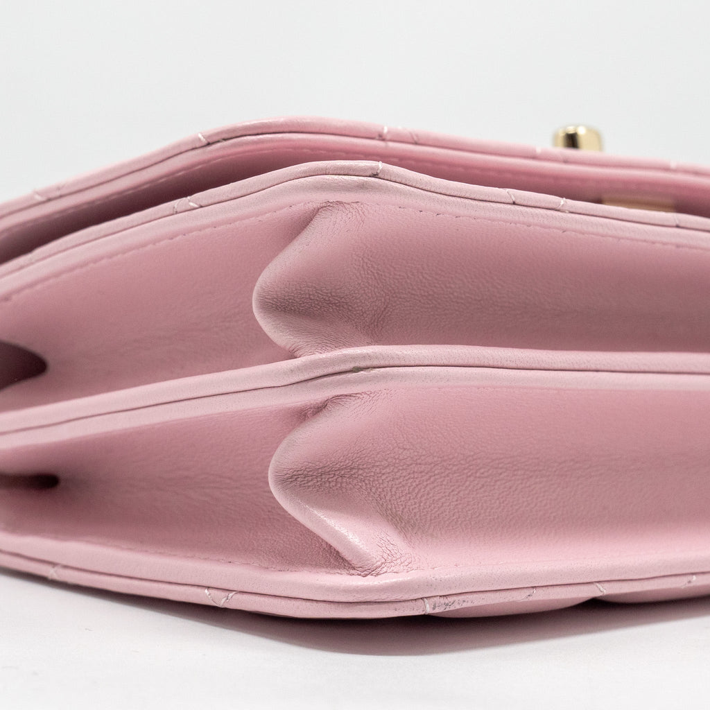 chanel-pearl-detailed-top-handel-wallet-on-chain-lambskin-pink-lghw-microchip