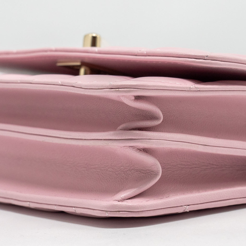chanel-pearl-detailed-top-handel-wallet-on-chain-lambskin-pink-lghw-microchip