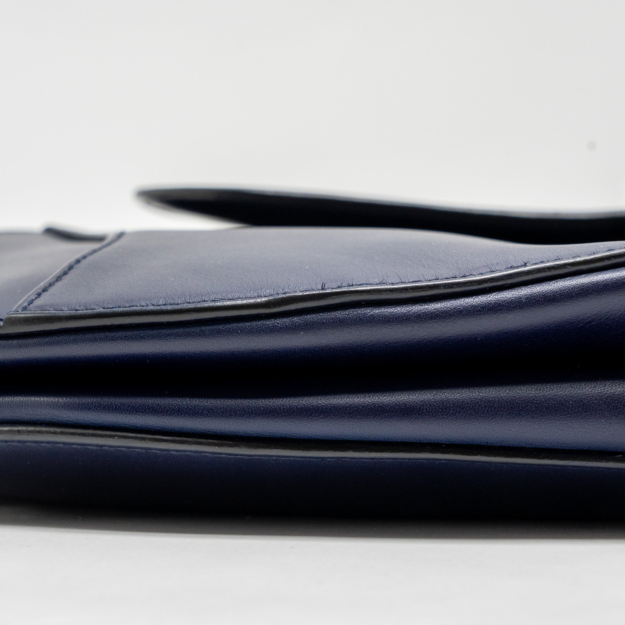 dior-medium-saddle-bag-calfskin-navy-ghw-with-black-oblique-strap