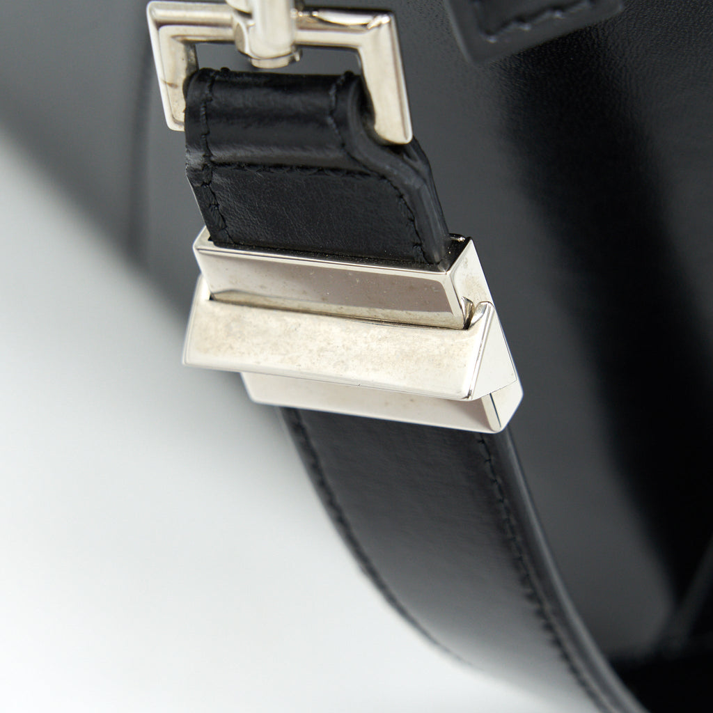 givenchy-medium-antigona-in-black