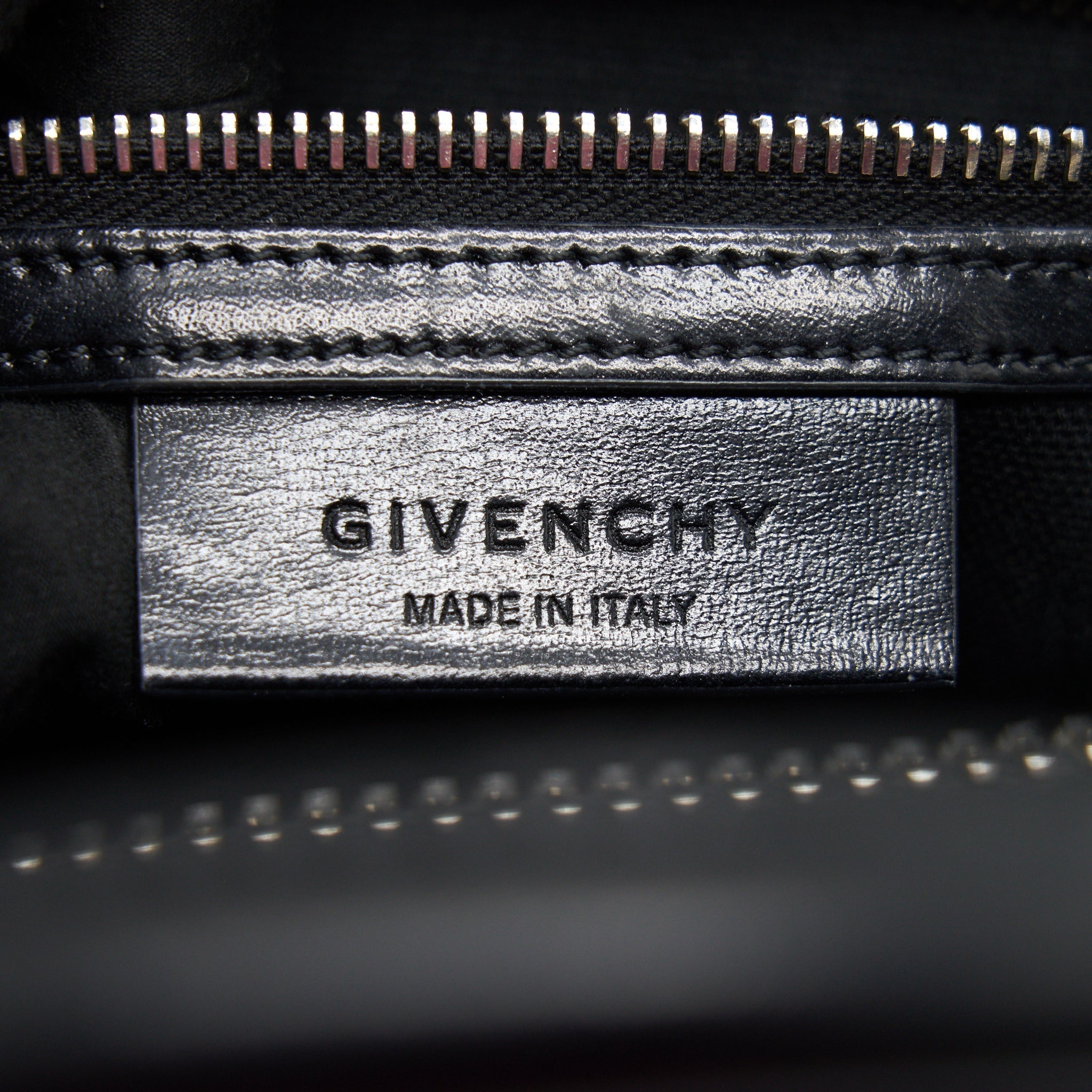 givenchy-medium-antigona-in-black