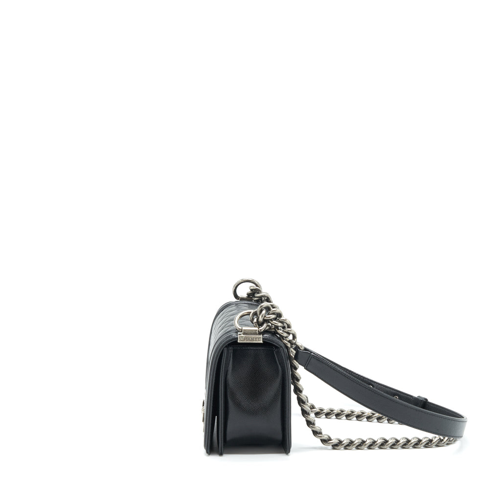 chanel-small-boy-bag-caviar-black-ruthenium-sliver-hardware
