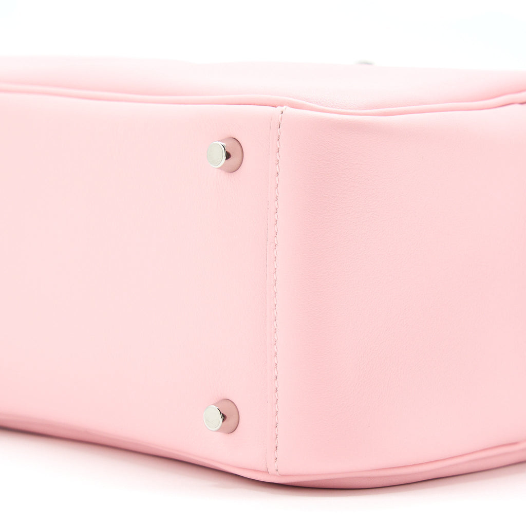 hermes-mini-lindy-swift-3q-sakura-pink-shw-stamp-u-1