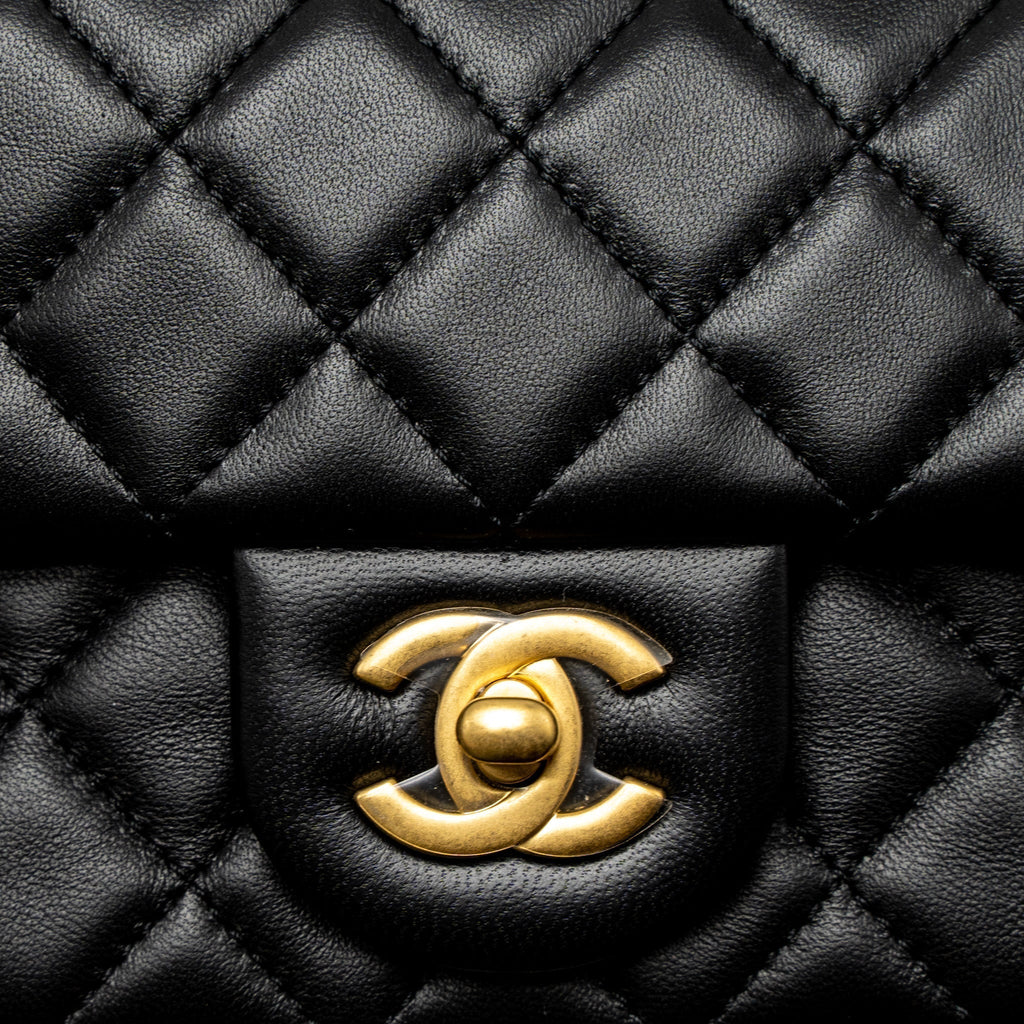 chanel-pearl-crush-mini-rectangular-lambskin-black-brushed-ghw-microchip-1