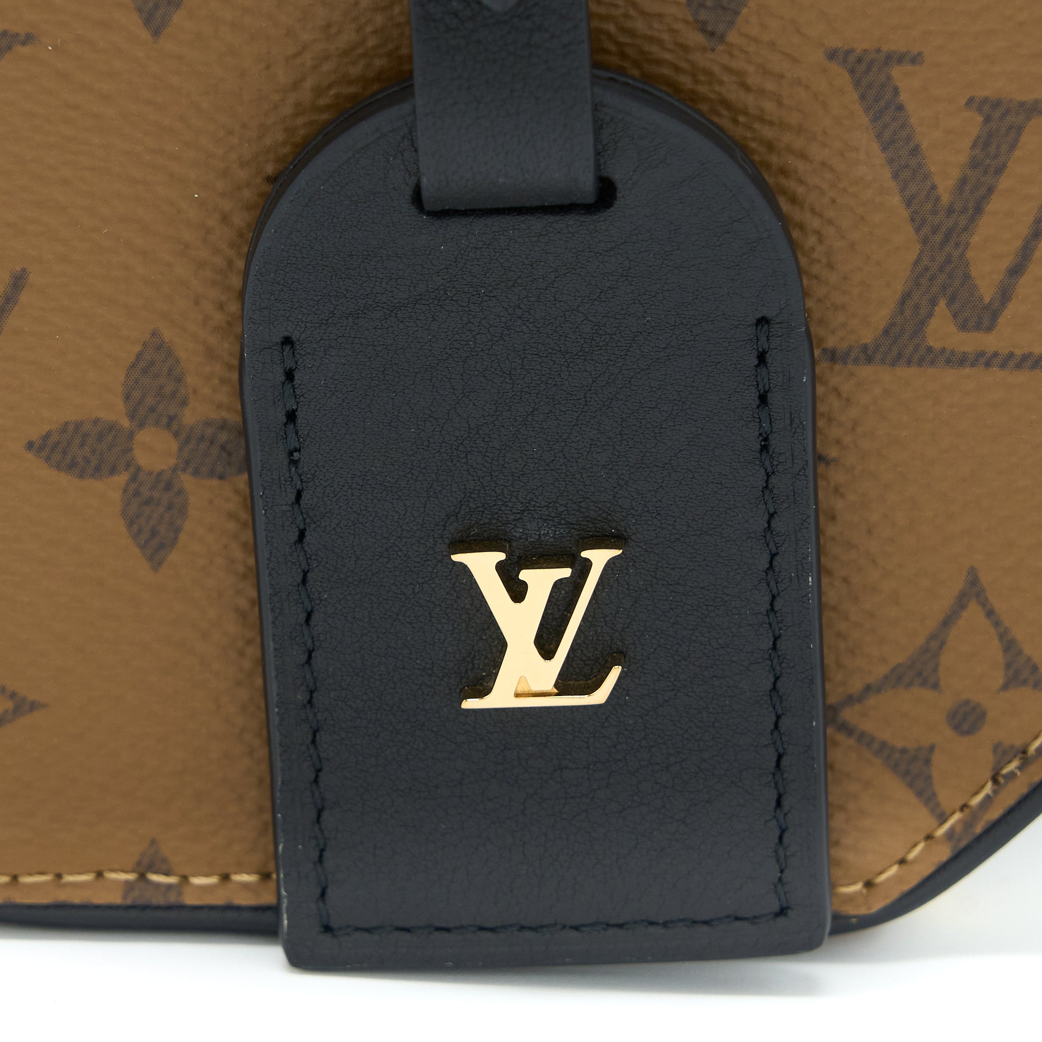 louis-vuitton-mini-boite-chapeau-monogram-reverse-canvas-ghw-1