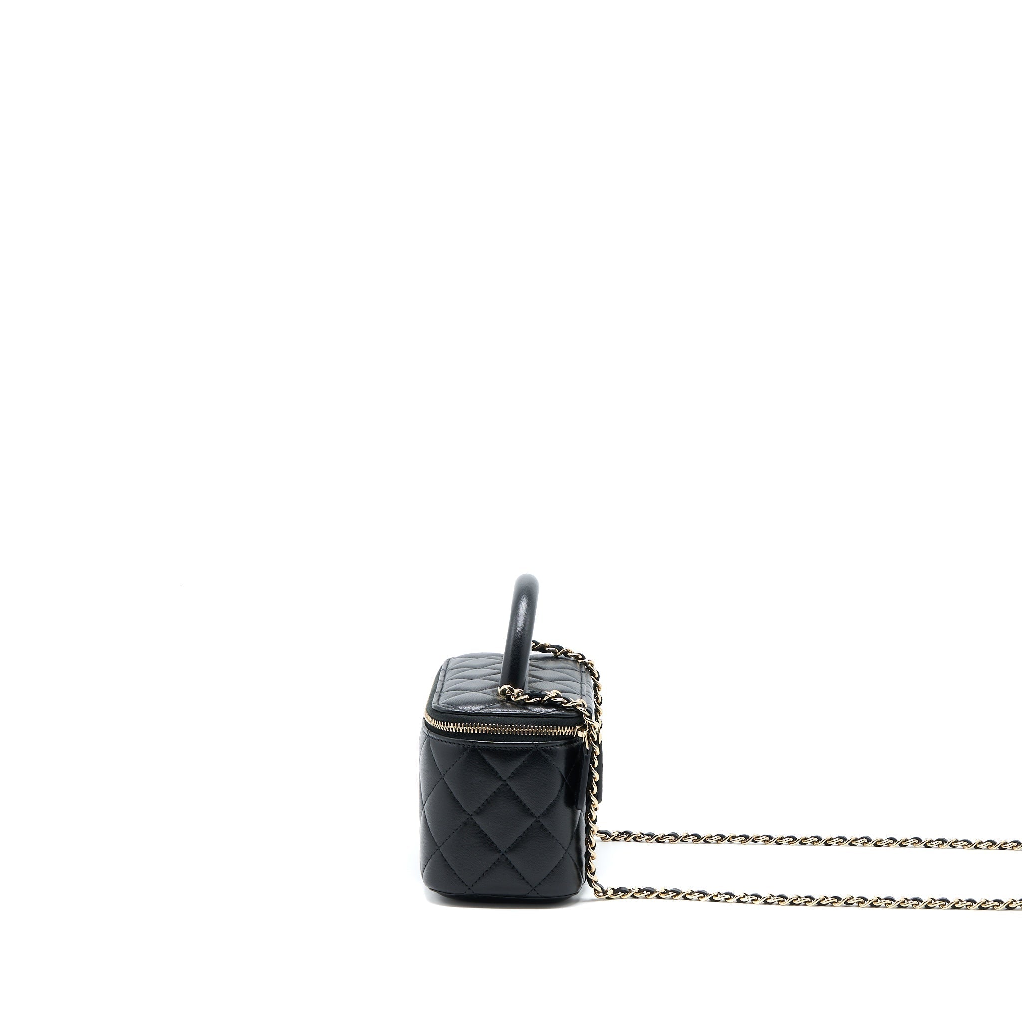 chanel-22a-top-handle-long-vanity-case-lambskin-black-lghw