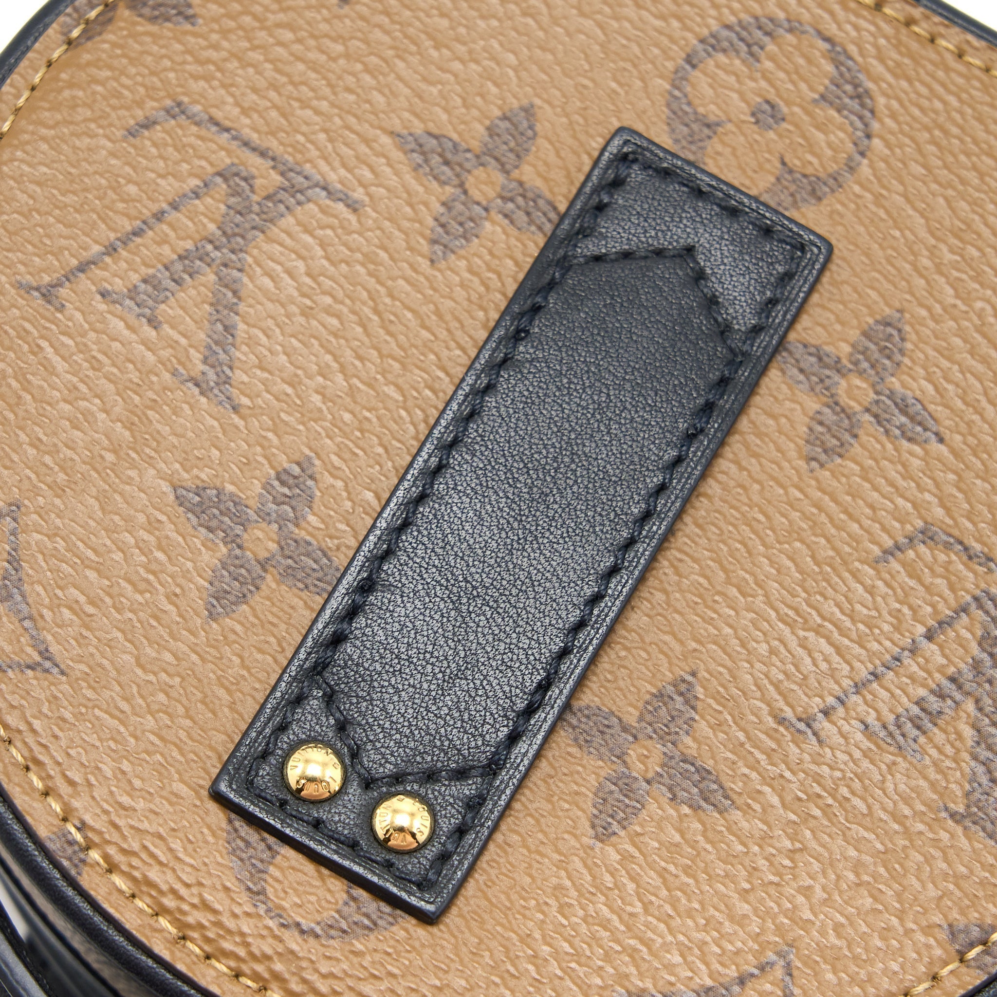louis-vuitton-mini-boite-chapeau-monogram-reverse-canvas-ghw-1