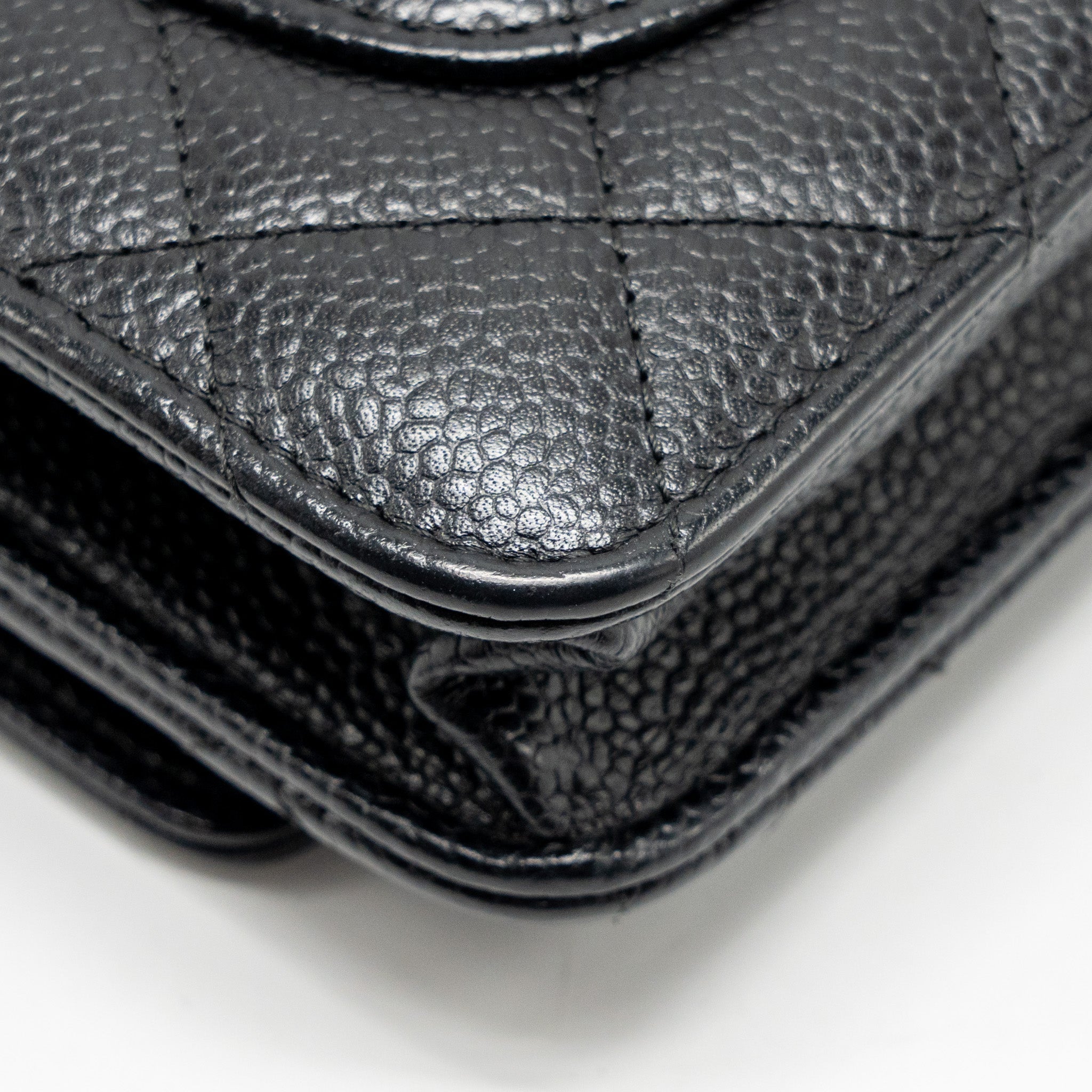 chanel-classic-wallet-on-chain-caviar-black-ghw-20