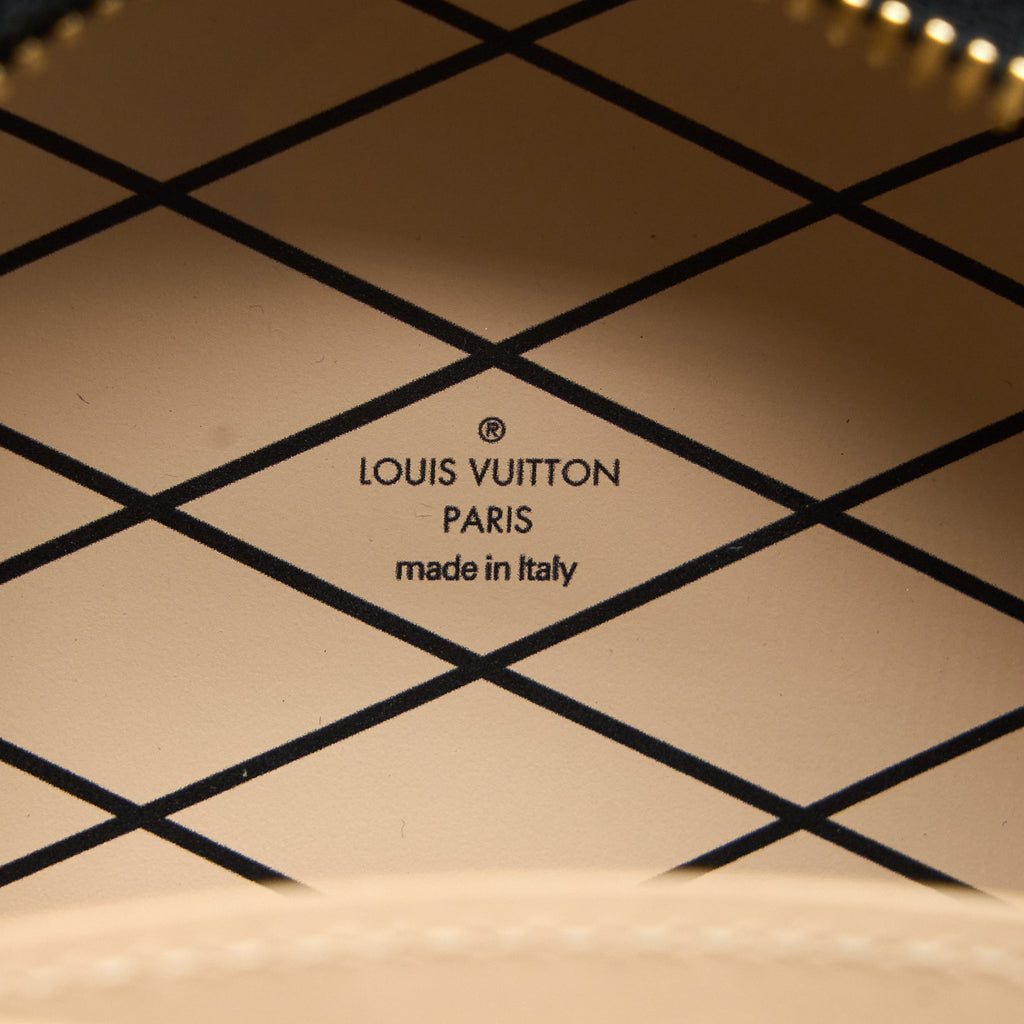 louis-vuitton-mini-boite-chapeau-monogram-reverse-canvas-ghw-1