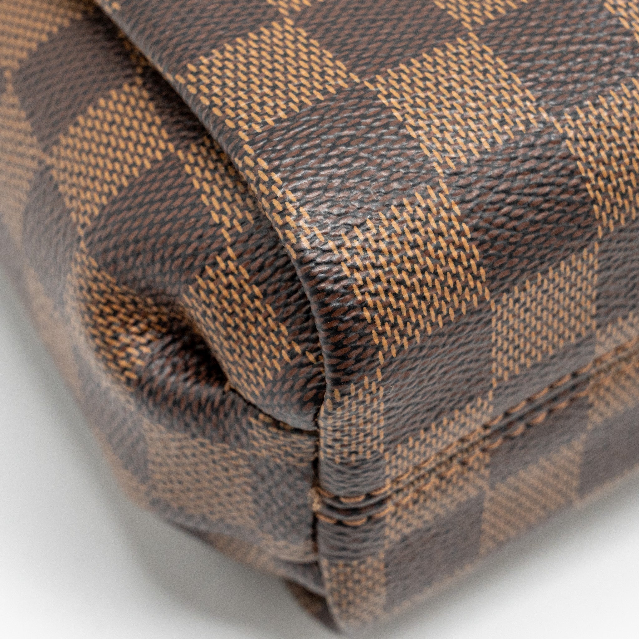 louis-vuitton-croisette-damier-ebene-ghw-4