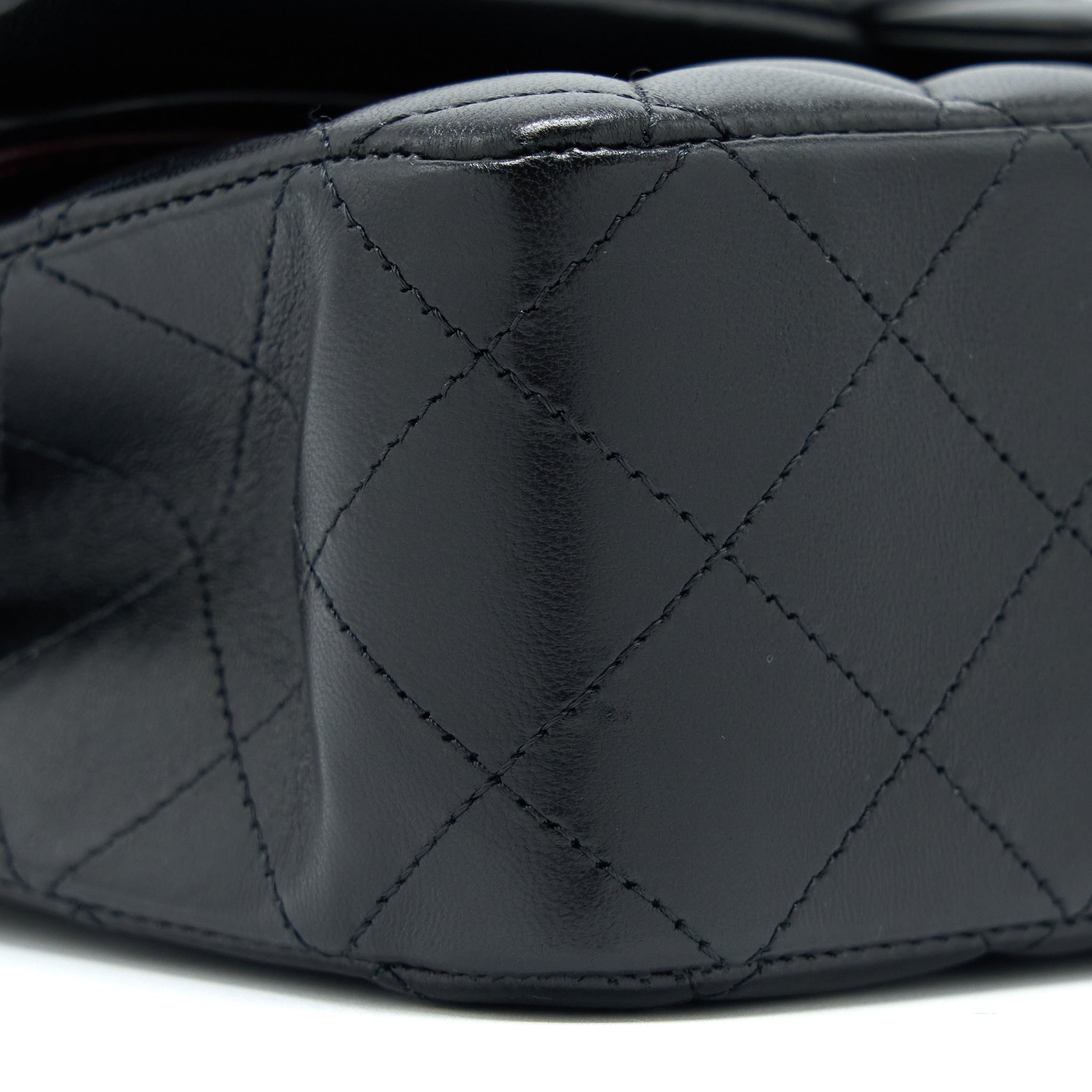 chanel-medium-classic-double-flap-bag-lambskin-black-ghw-1