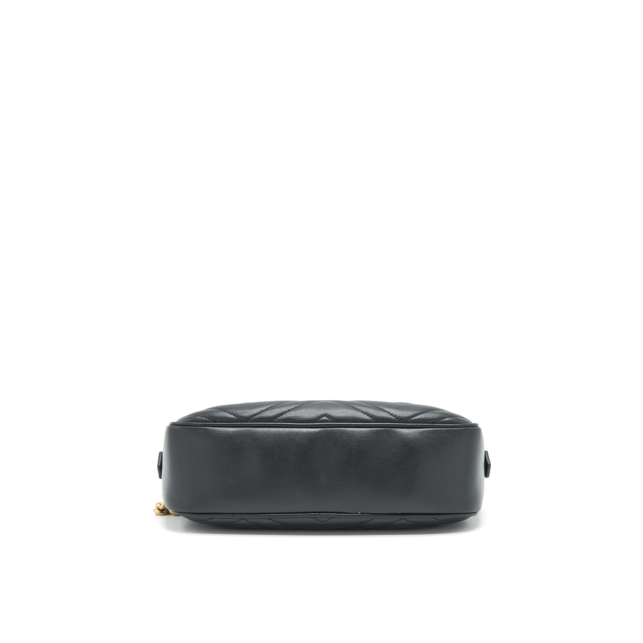 gucci-gg-marmont-small-matelasse-shoulder-bag-black-ghw