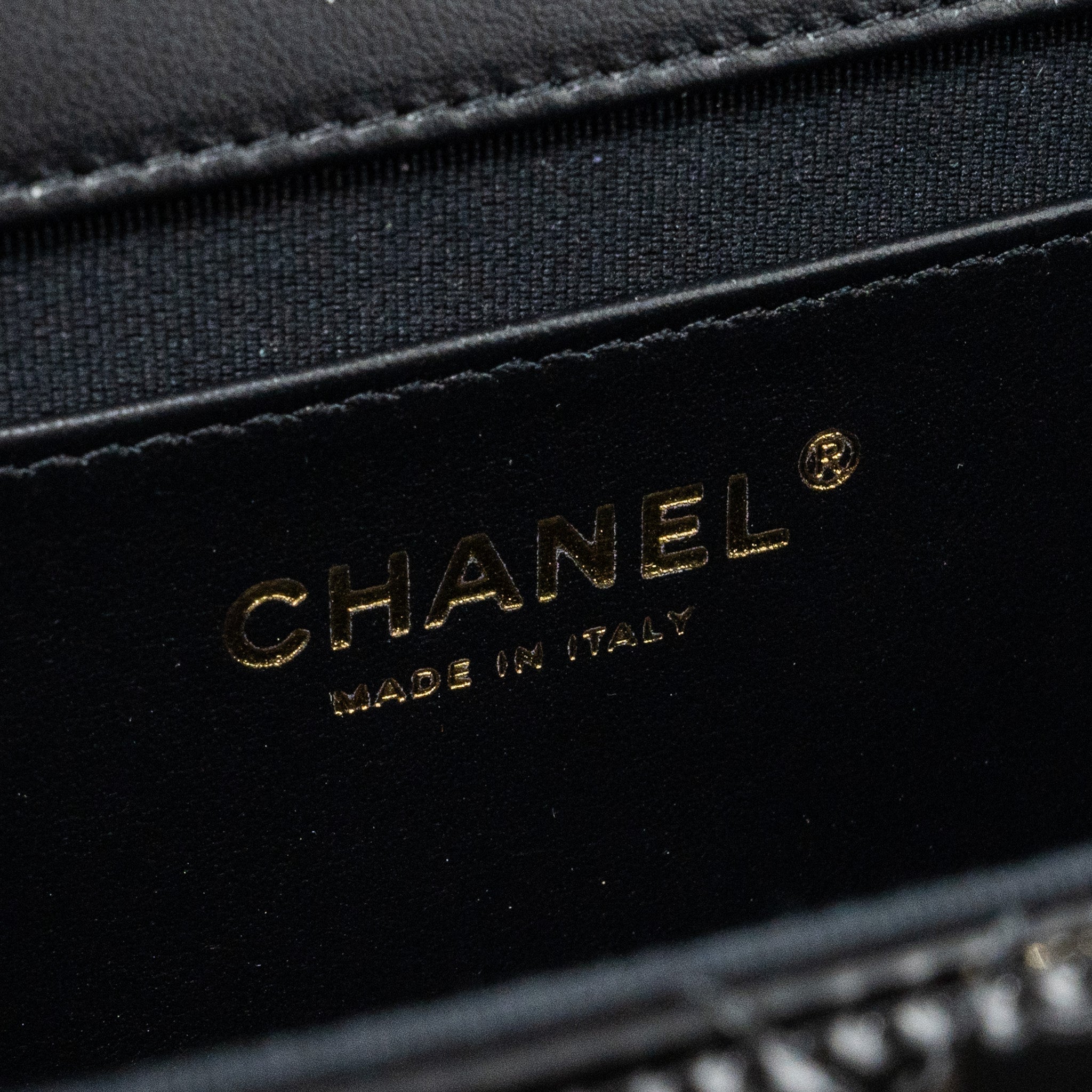 chanel-top-handle-vanity-box-bag-patent-leather-black-lghw-microchip