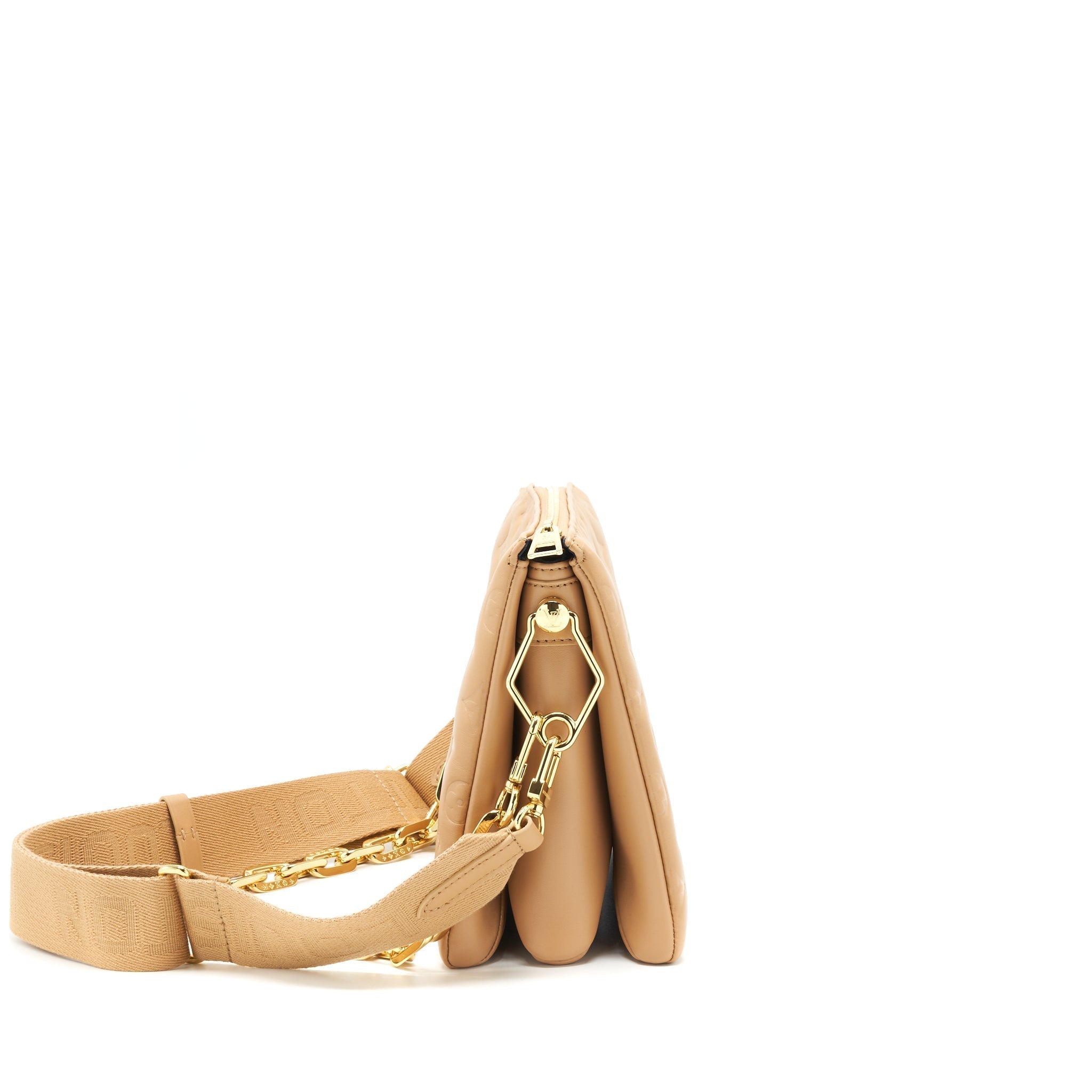louis-vuitton-coussin-pm-camel