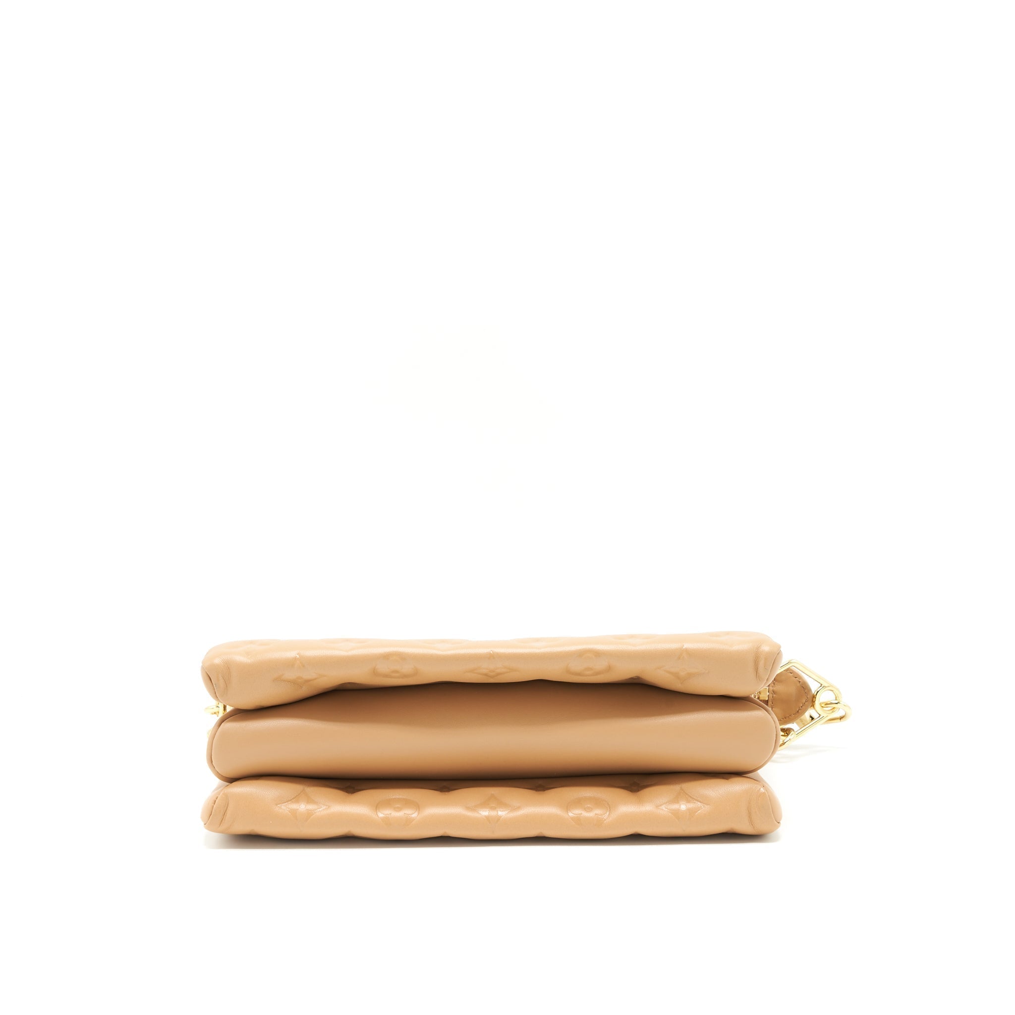 louis-vuitton-coussin-pm-camel