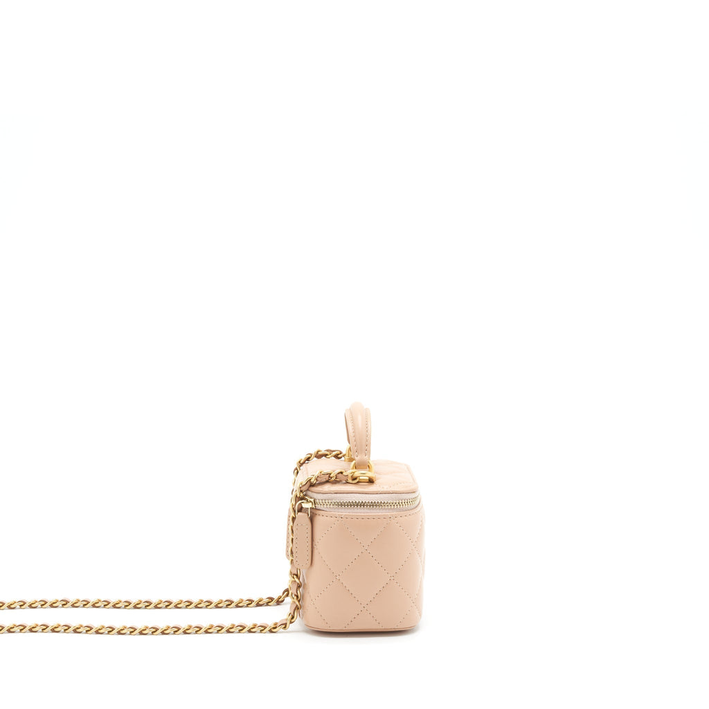 chanel-top-handle-mini-vanity-on-chain-lambskin-beige-ghw