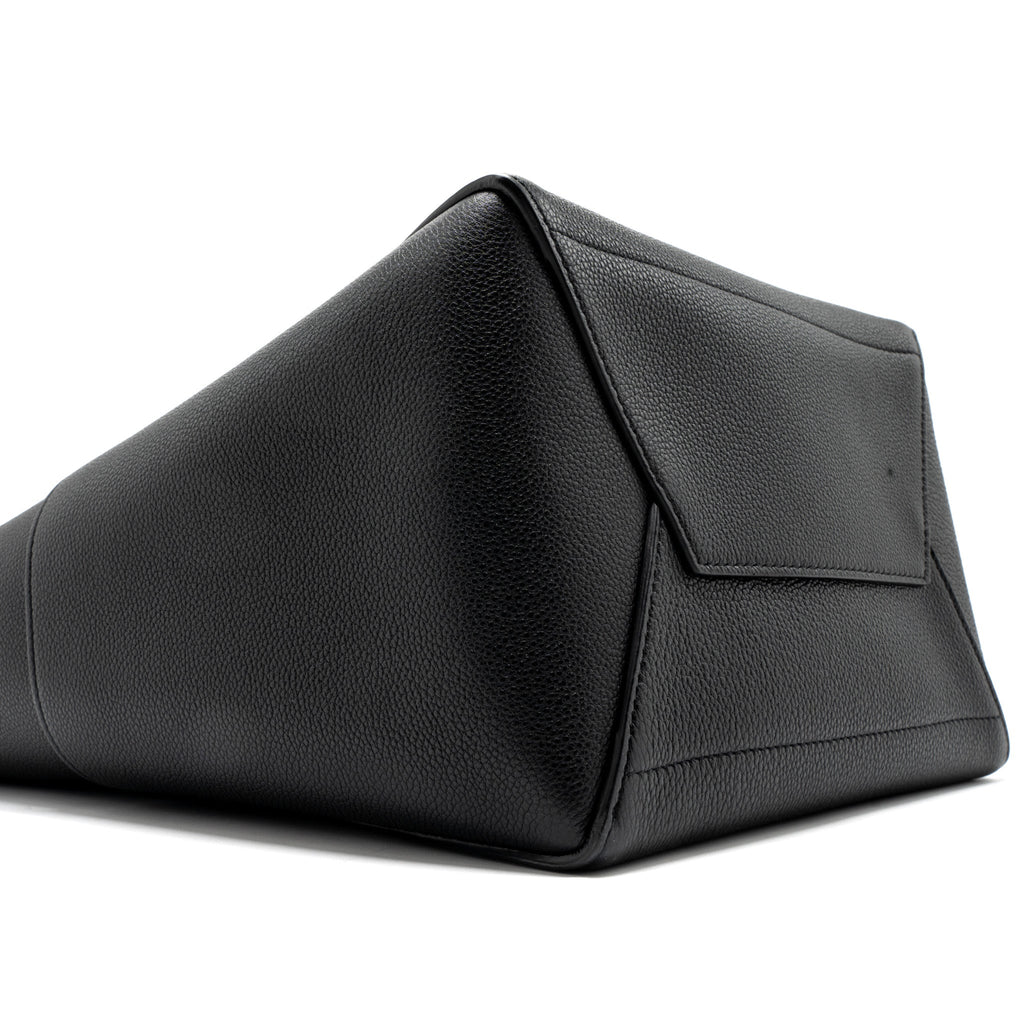 celine-sangle-bucket-bag-grained-calfskin-black-ghw