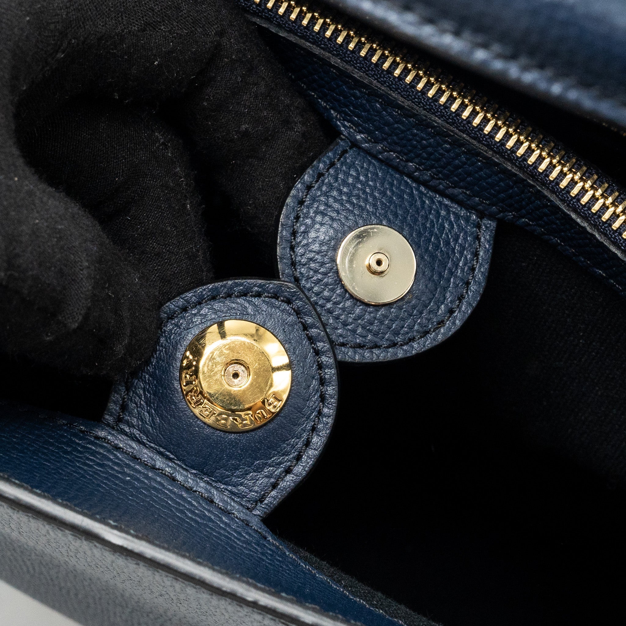 burberry-the-large-banner-bag-calfskin-dark-blue-multicolour-ghw-1