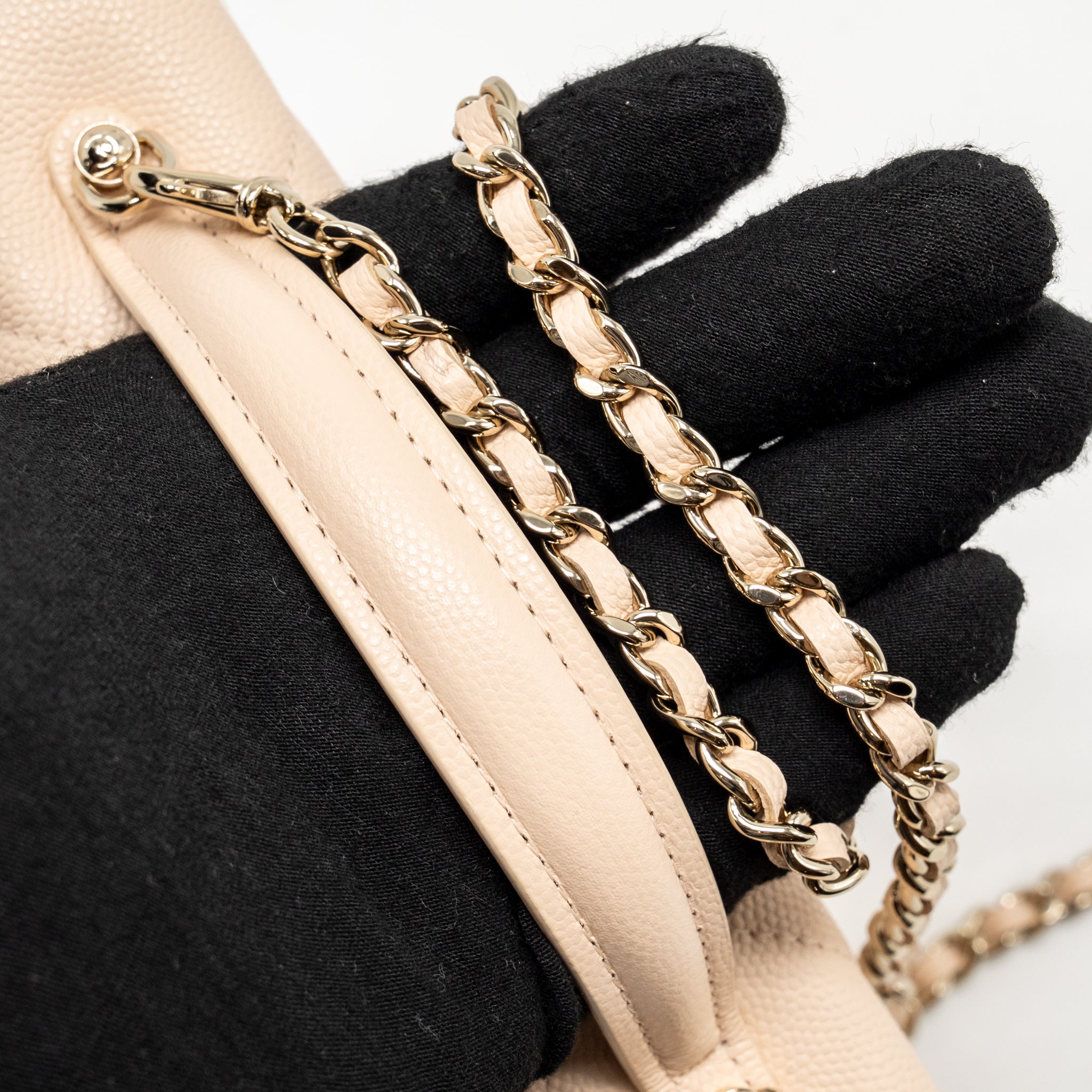 chanel-25k-cc-top-handle-vanity-with-chain-caviar-beige-lghw-microchip