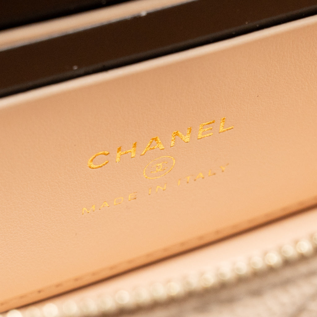 chanel-25k-cc-top-handle-vanity-with-chain-caviar-beige-lghw-microchip