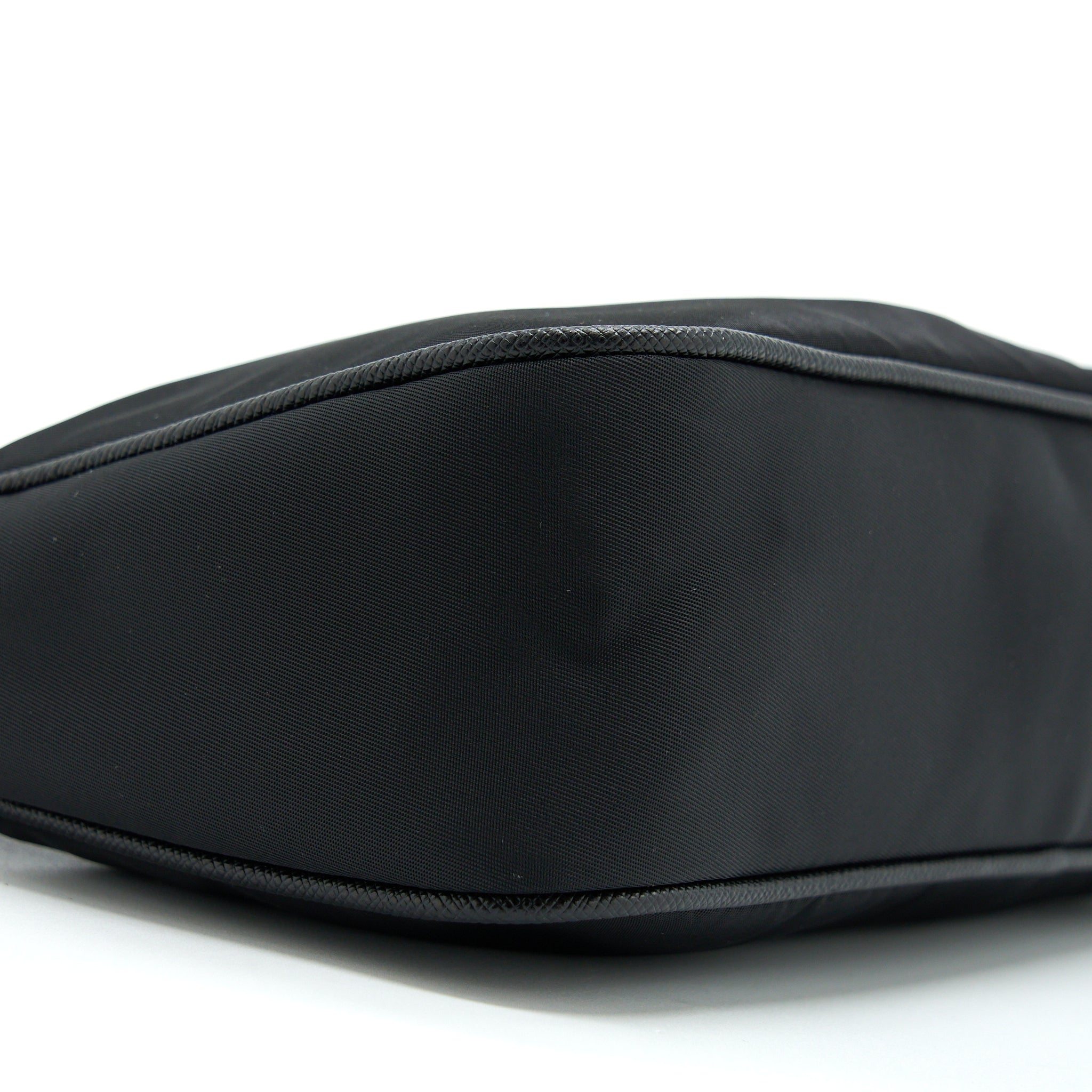 prada-reedition-2005-black-shw-2