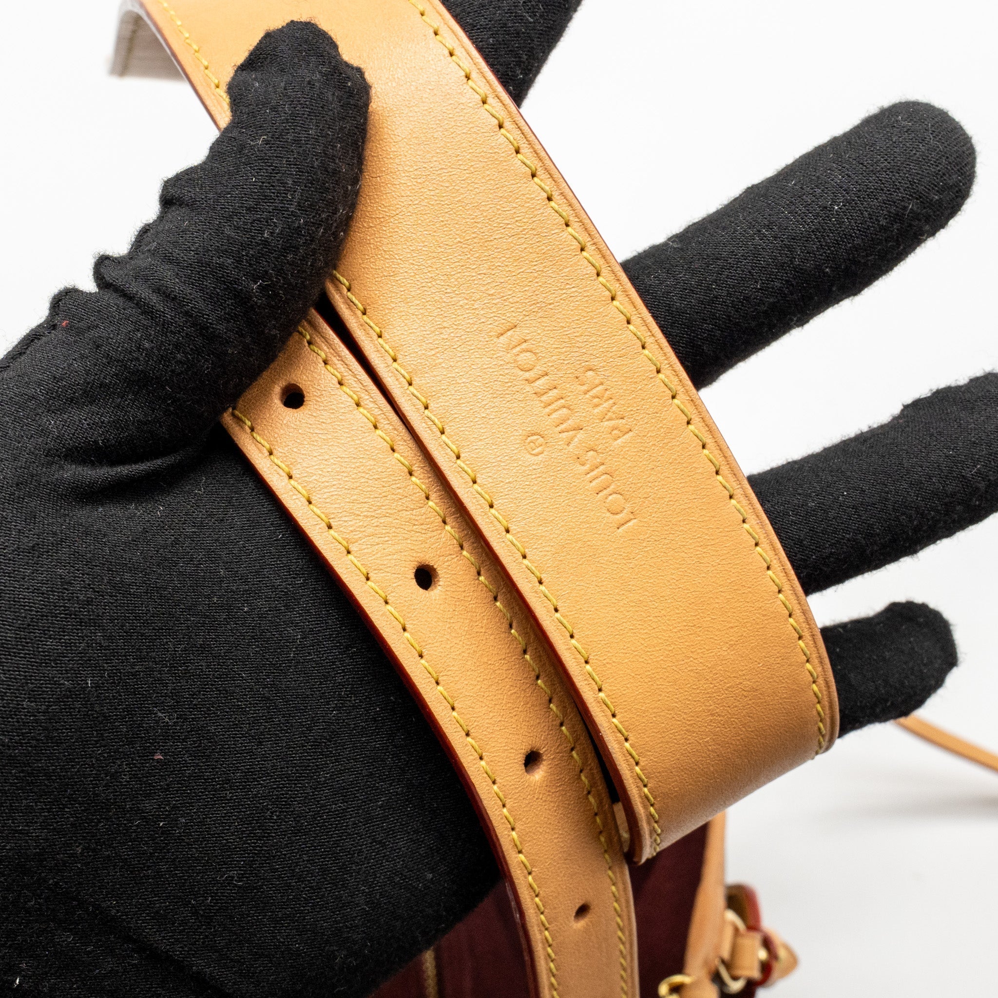 louis-vuitton-carryall-pm-monogram-canvas-leather-ghw-1