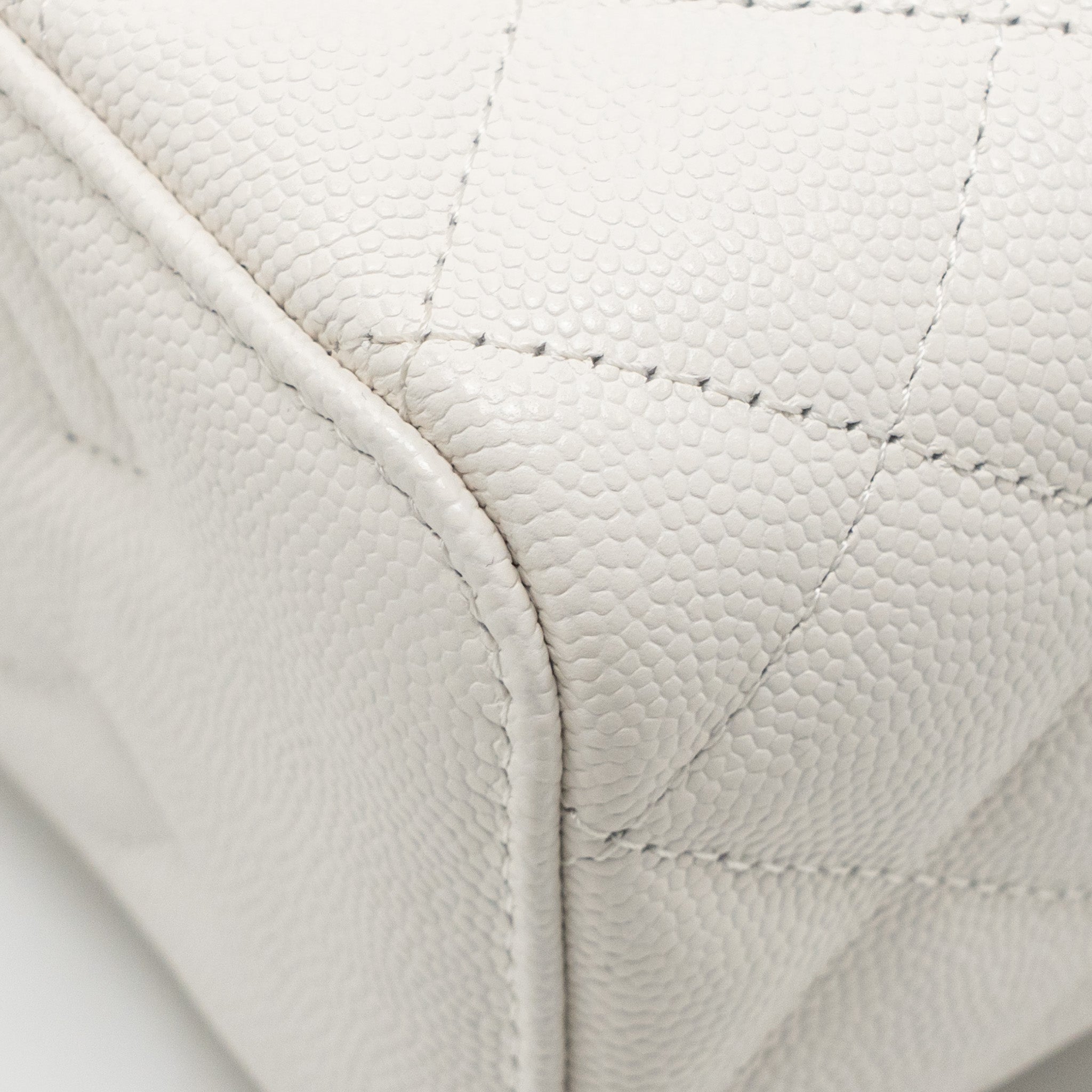 chanel-long-vanity-with-chain-caviar-white-lghw-microchip-1