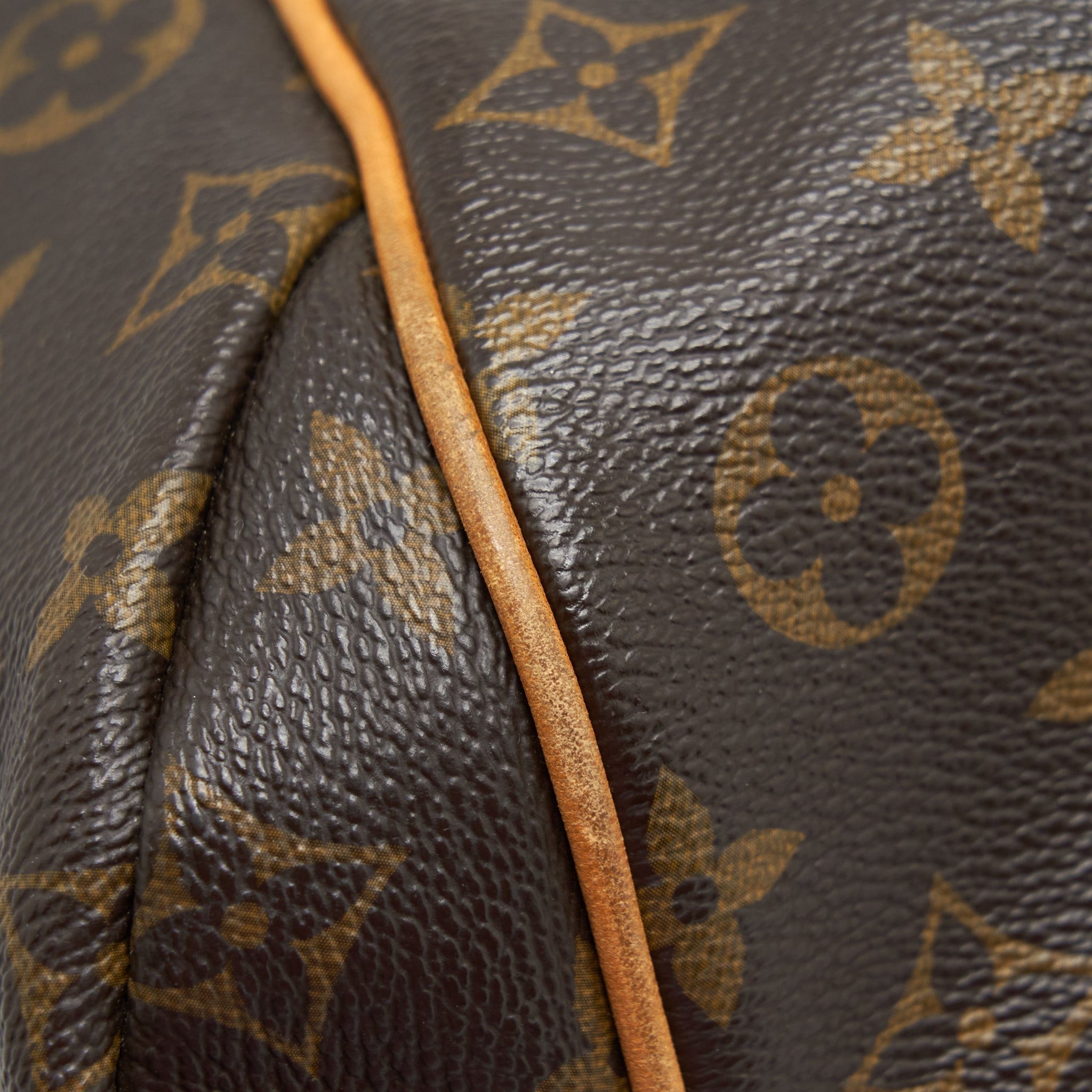louis-vuitton-tote-bag-monogram-canvas-ghw