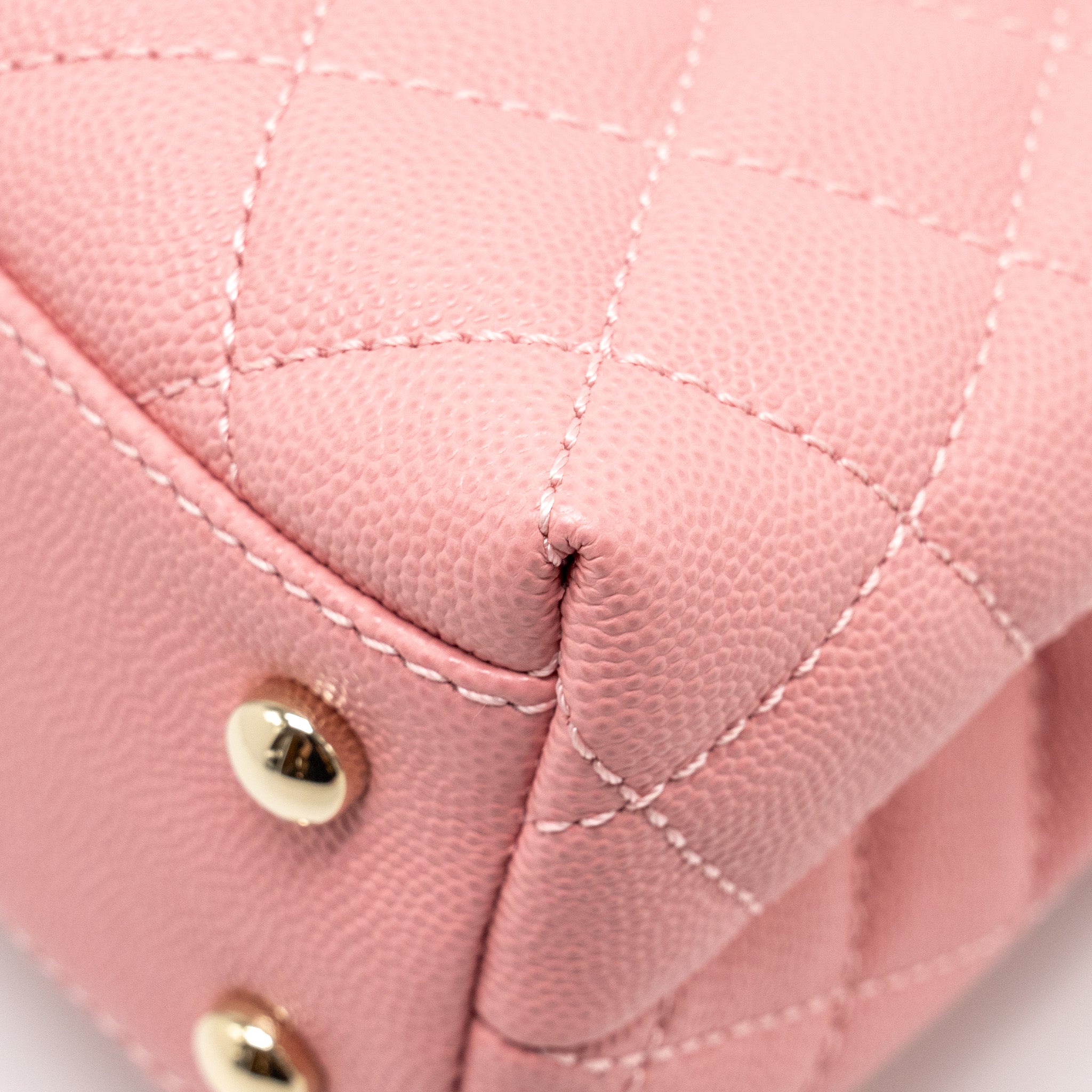 chanel-small-coco-handle-caviar-pink-lghw