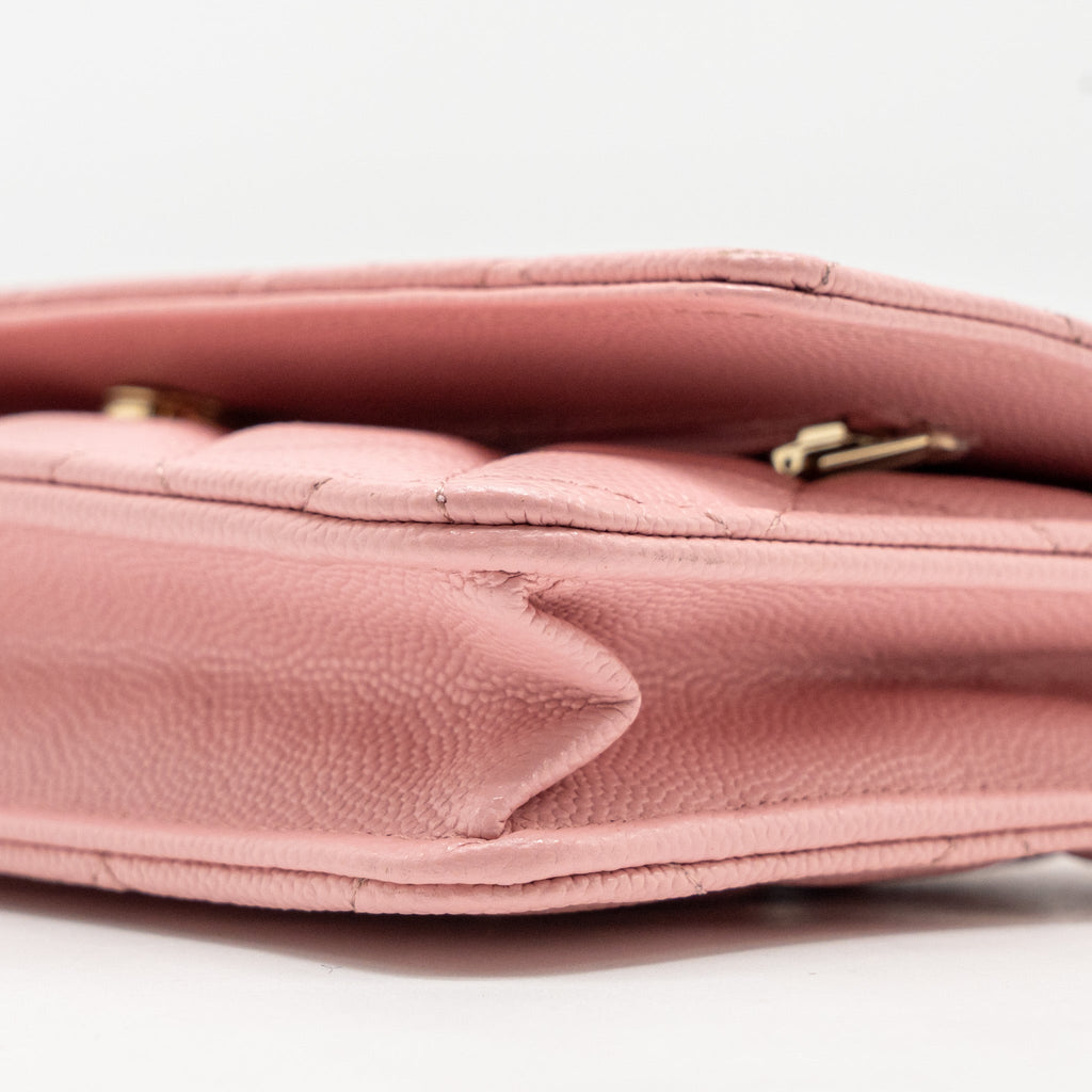 chanel-classic-wallet-on-chain-caviar-pink-lghw-microchip