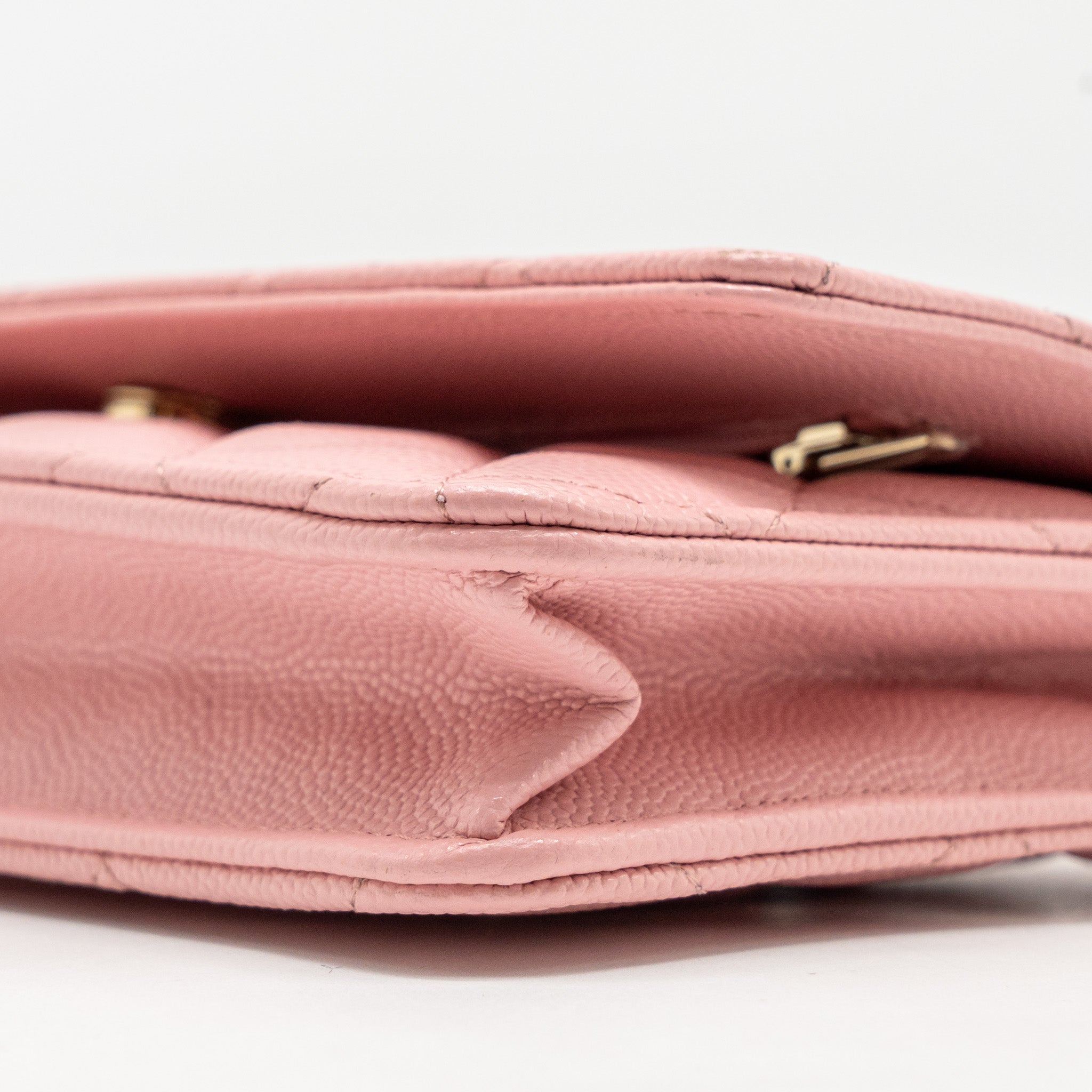 chanel-classic-wallet-on-chain-caviar-pink-lghw-microchip