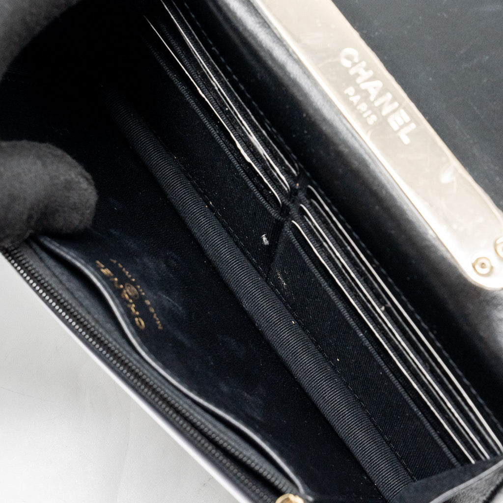 chanel-leather-top-handle-wallet-on-chain-lambskin-black-lghw-microchip-1