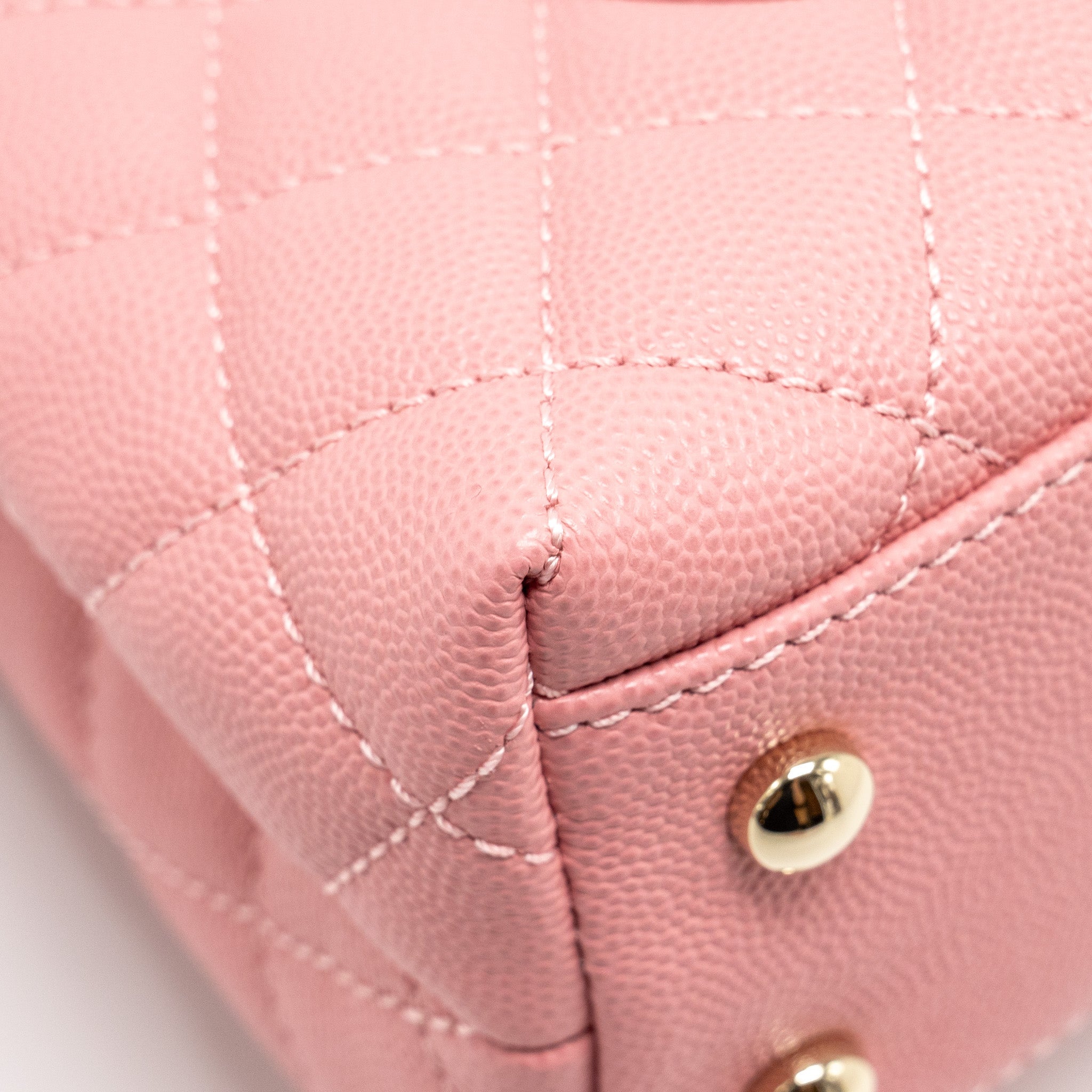 chanel-small-coco-handle-caviar-pink-lghw