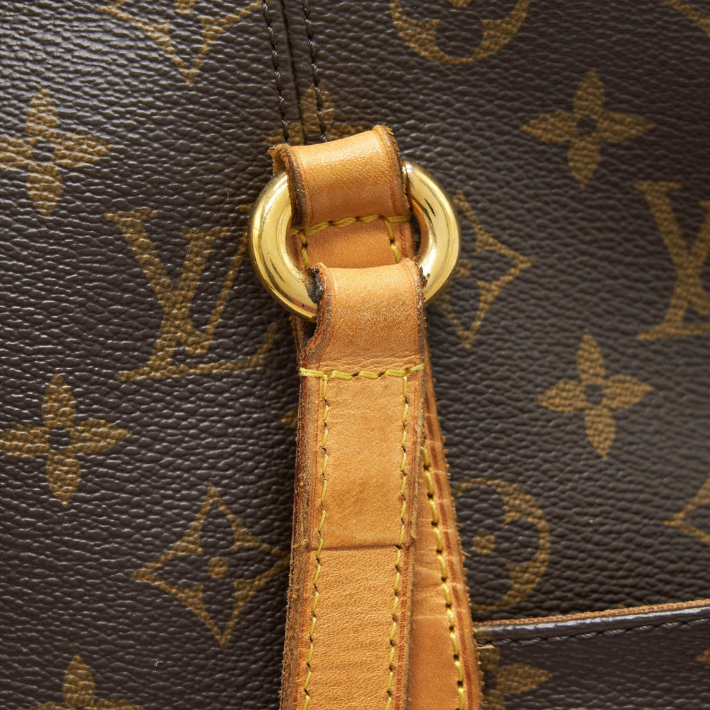 louis-vuitton-tote-bag-monogram-canvas-ghw