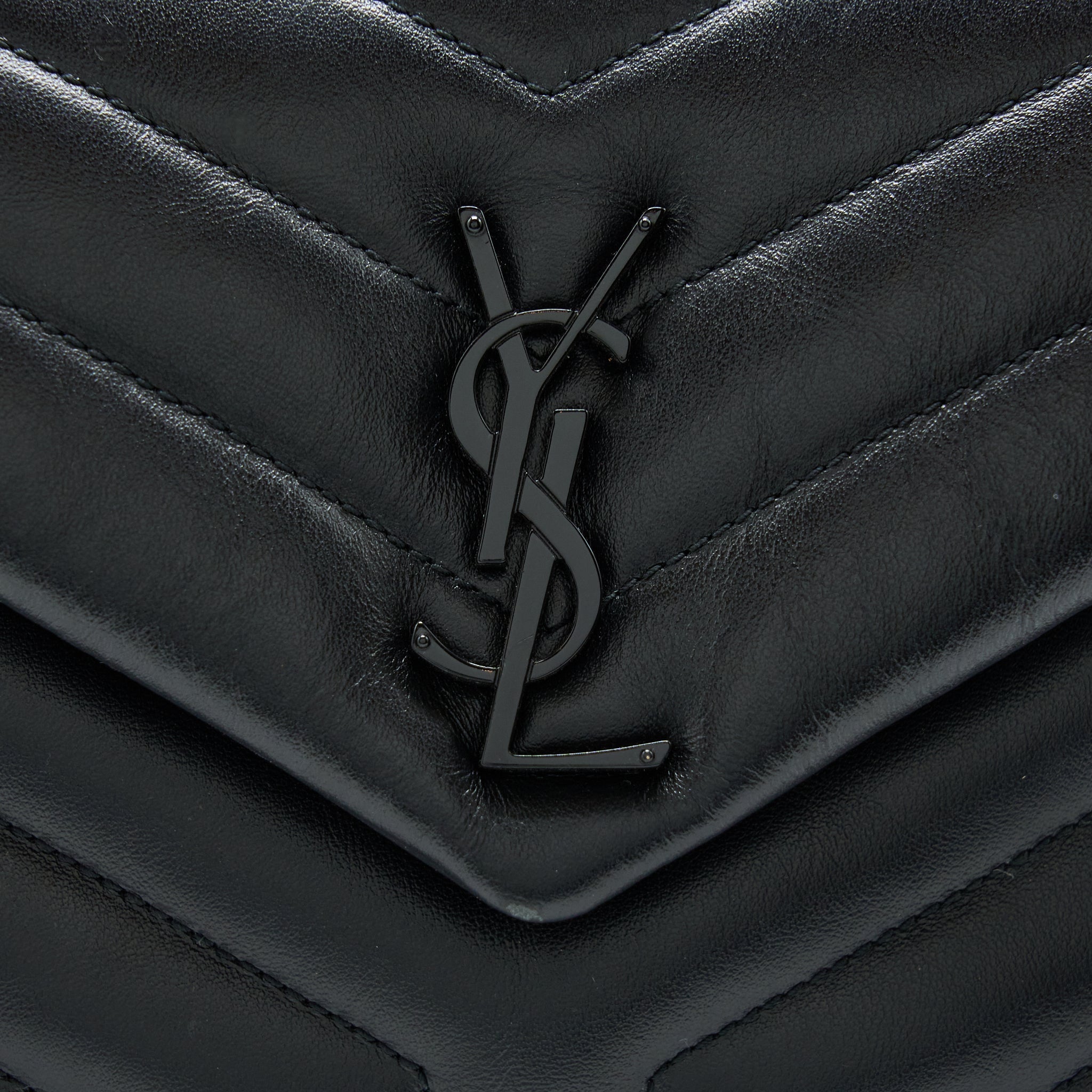 saint-laurent-ysl-loulou-bag-black-with-black-hardware