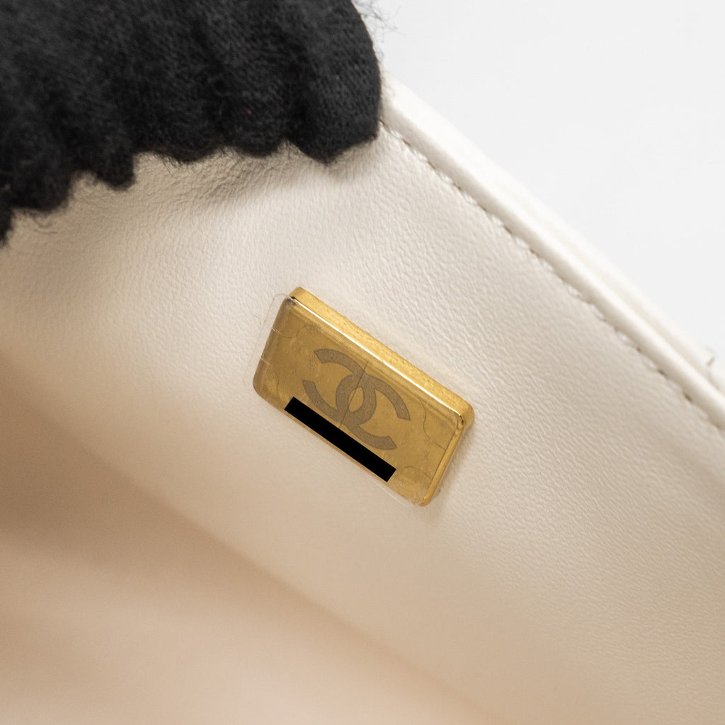 chanel-mini-chevron-2-55-reissue-flap-bag-calfskin-white-ghw-microchip