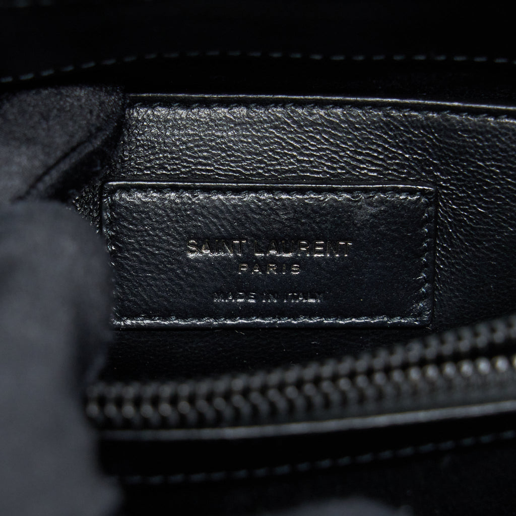 saint-laurent-ysl-loulou-bag-black-with-black-hardware