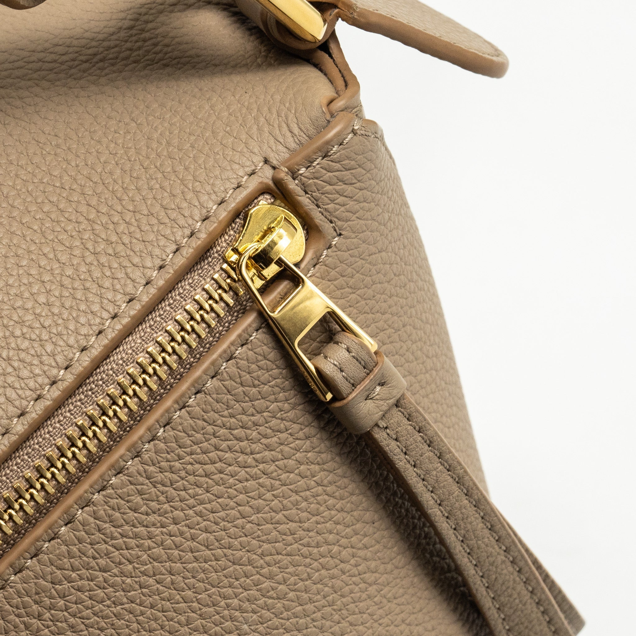 loewe-small-puzzle-bag-grained-calfskin-sand-ghw