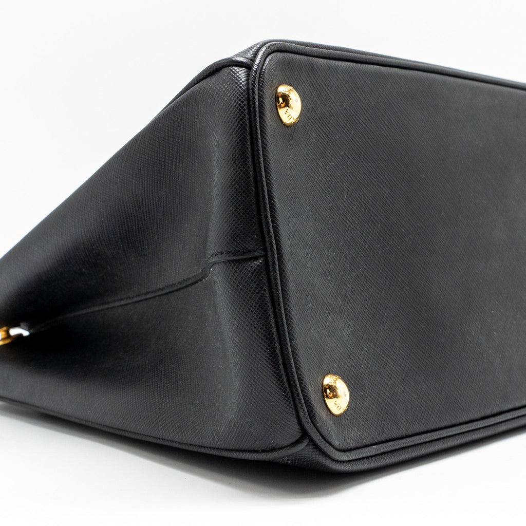 prada-large-saffiano-tote-bag-galleria-saffiano-leather-black-ghw
