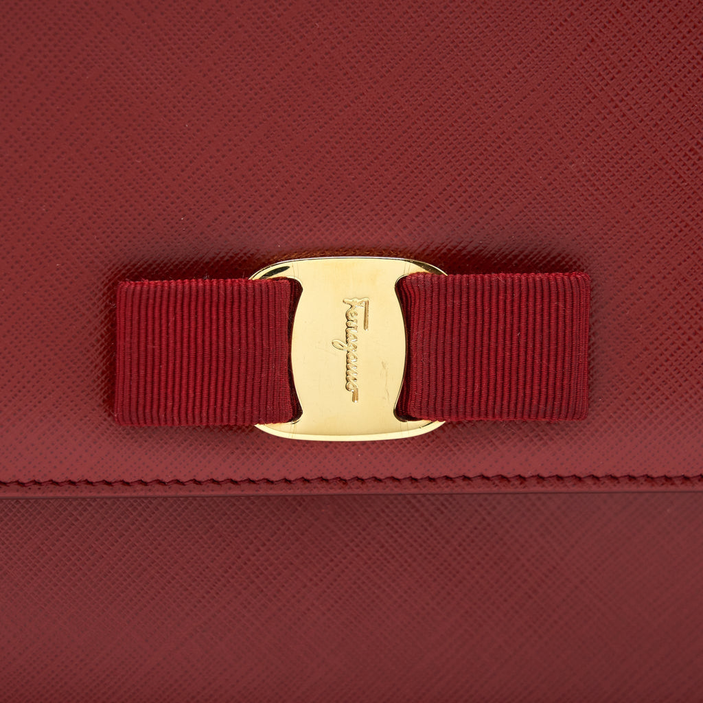 salvatore-ferragamo-ginny-saffiano-shoulder-bag-calfskin-red-ghw