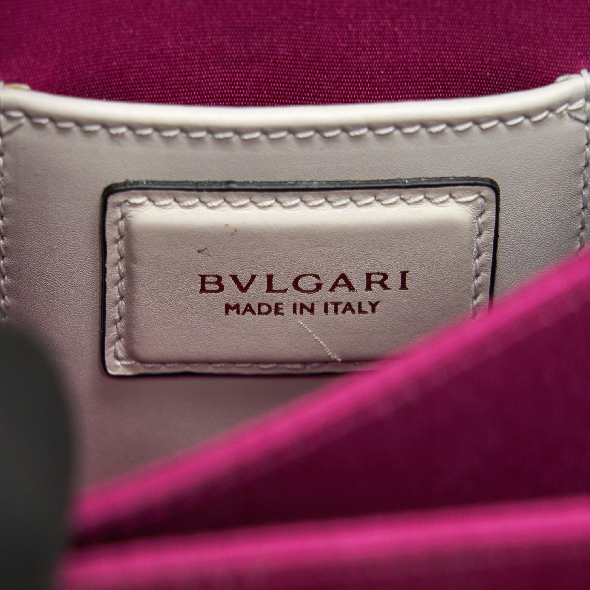 bvlgari-serpenti-forever-crossbody-bag-with-handle-white
