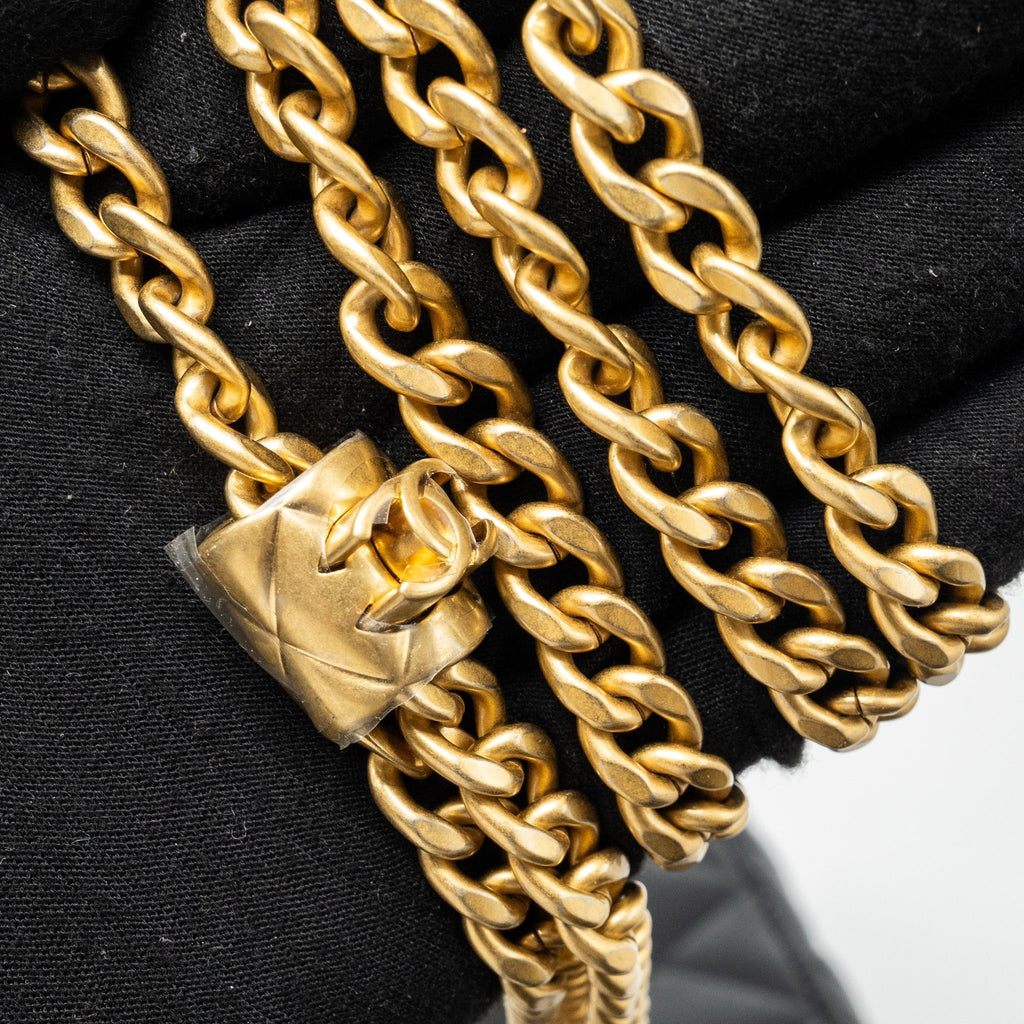 chanel-22k-gold-pillar-adjustable-chain-long-vanity-lambskin-black-ghw-microchip-2