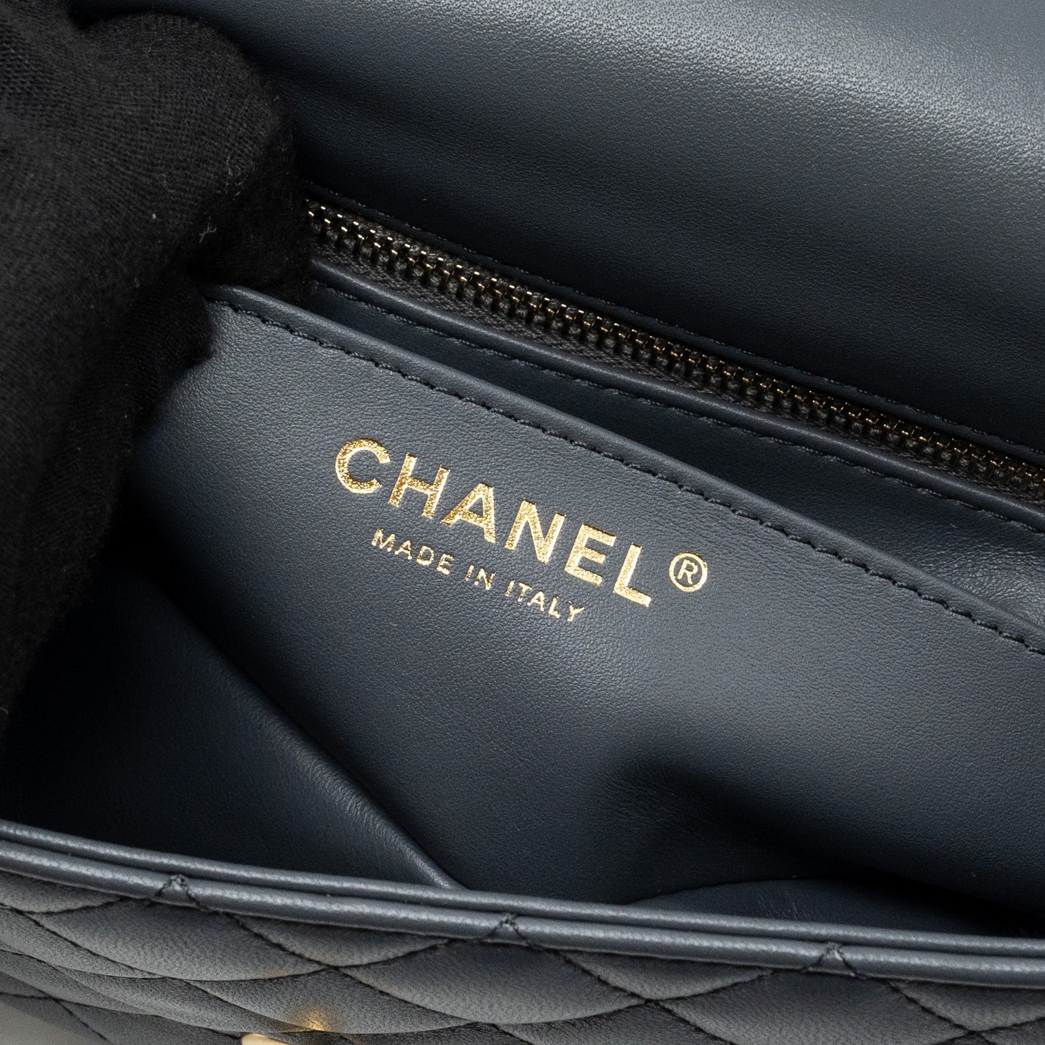 chanel-pearl-crush-mini-rectangular-flap-bag-dark-grey-ghw-microchip