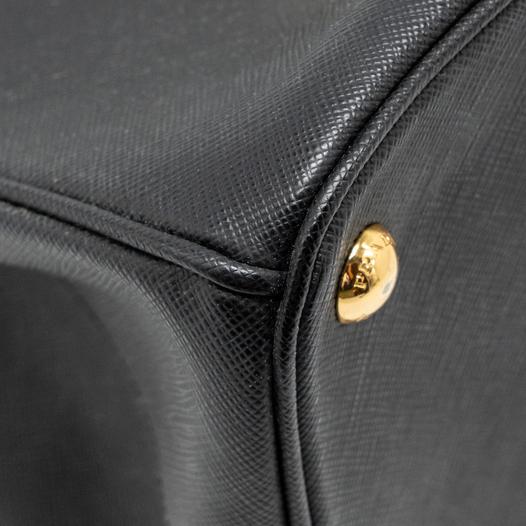 prada-large-saffiano-tote-bag-galleria-saffiano-leather-black-ghw