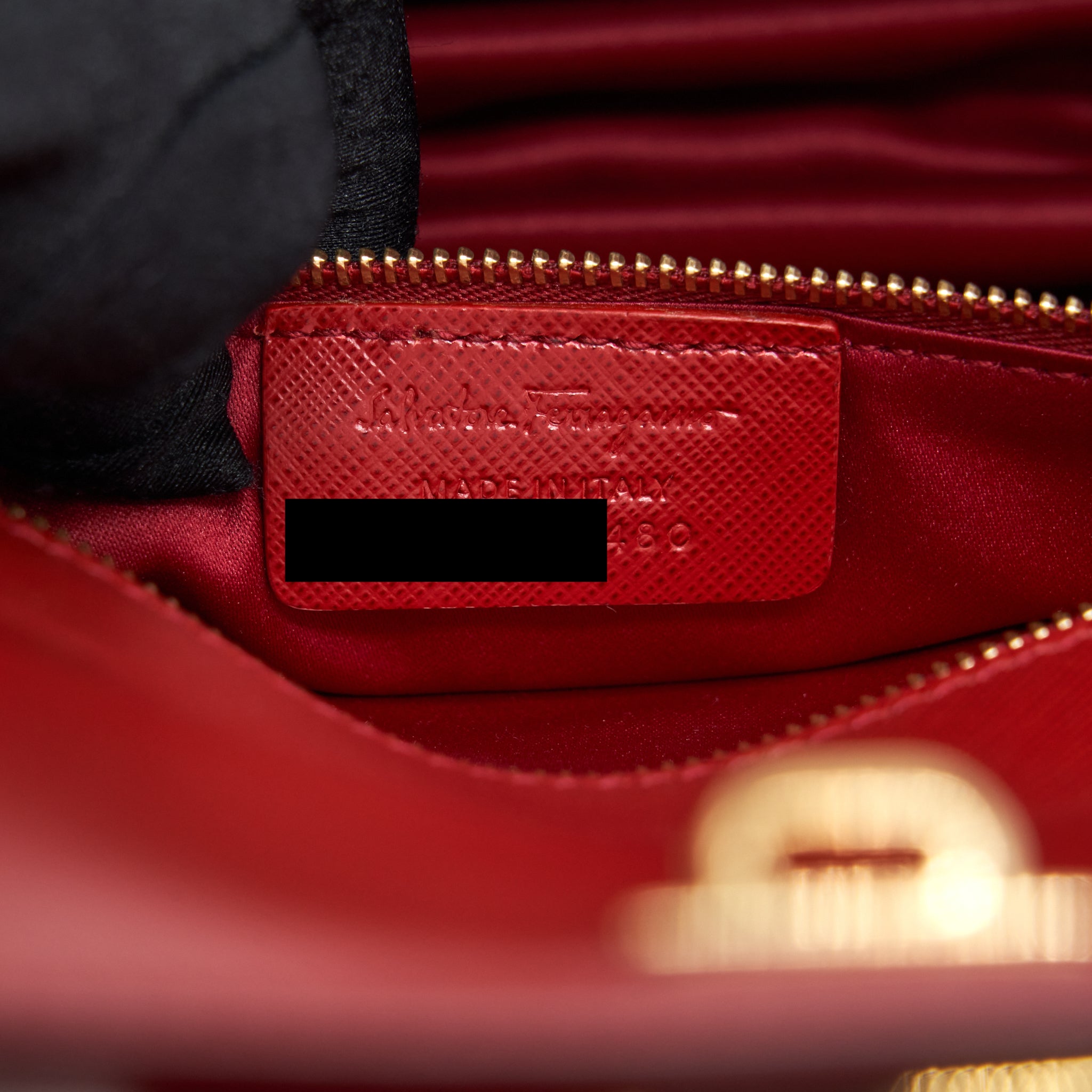 salvatore-ferragamo-ginny-saffiano-shoulder-bag-calfskin-red-ghw